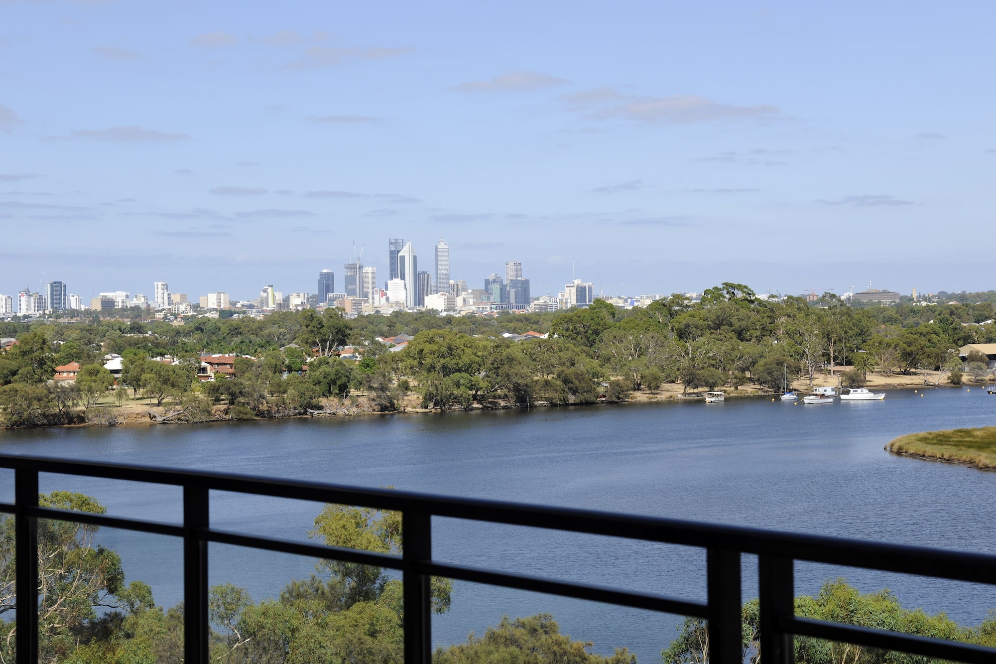 Assured Ascot Quays Apartment