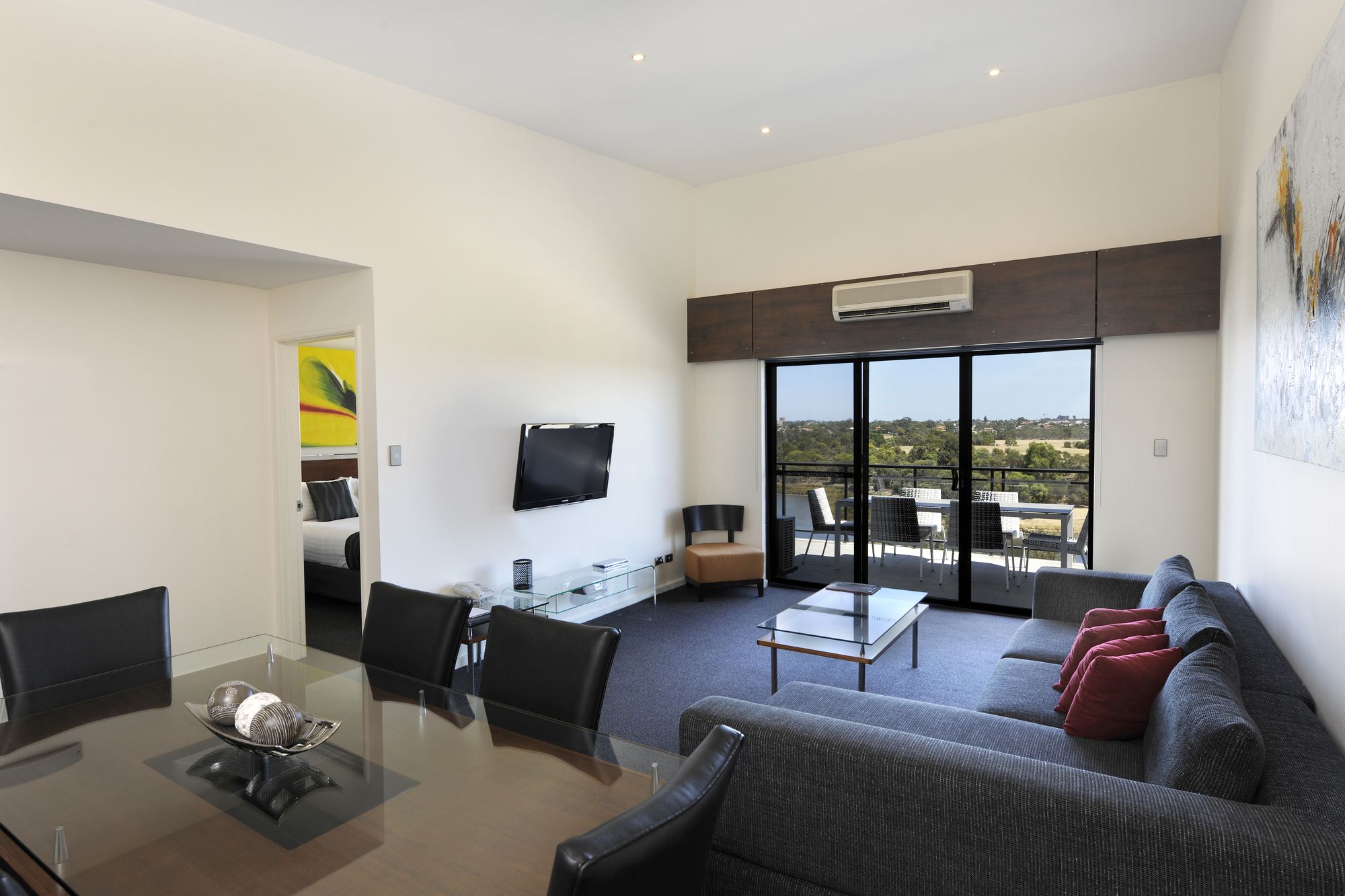 Assured Ascot Quays Apartment