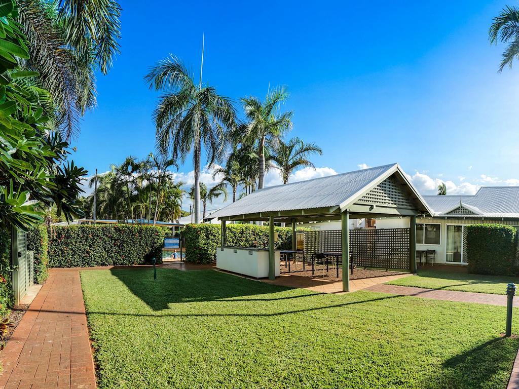 Cable Beachside Villas