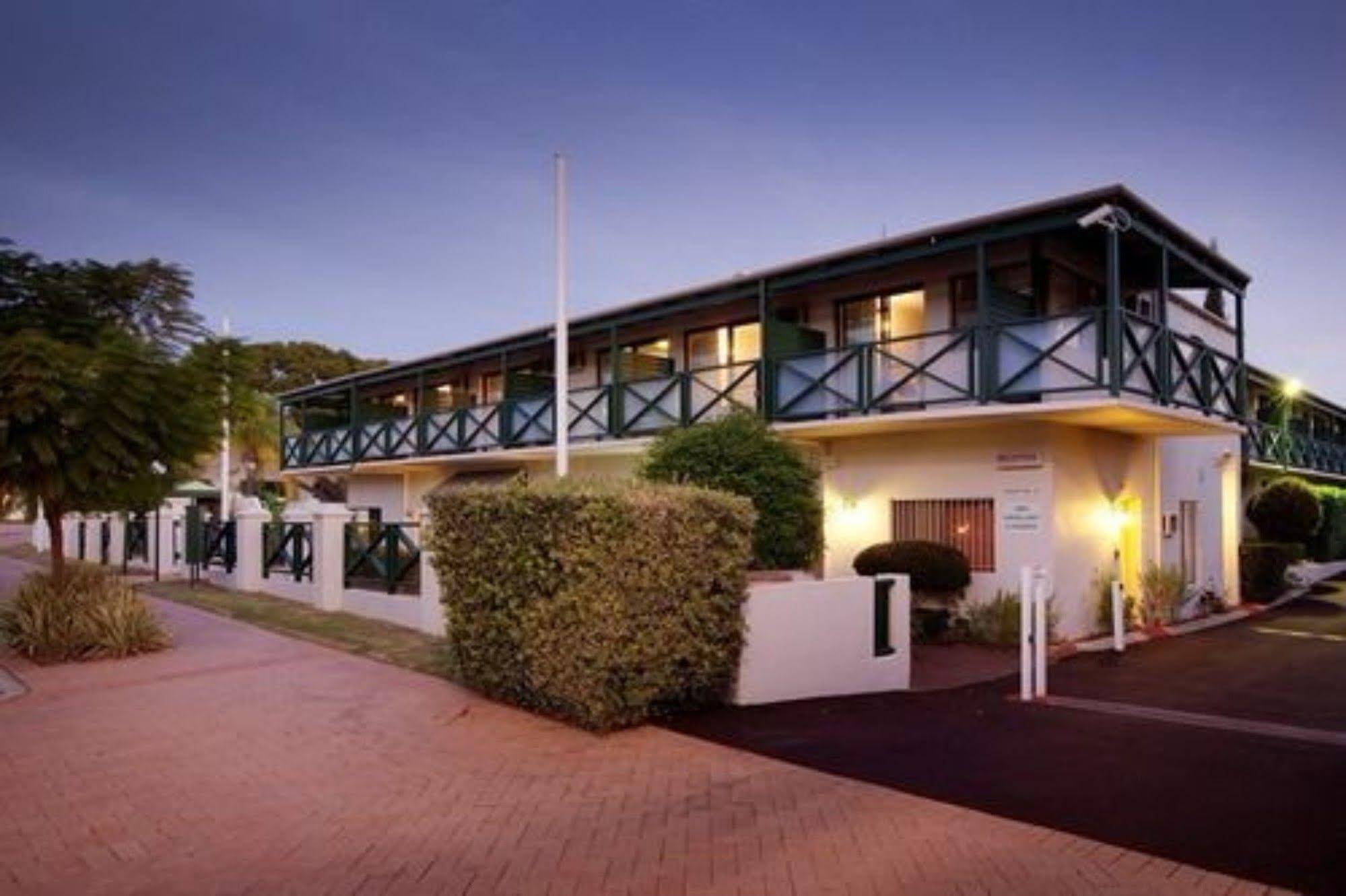 Windsor Lodge Como Perth