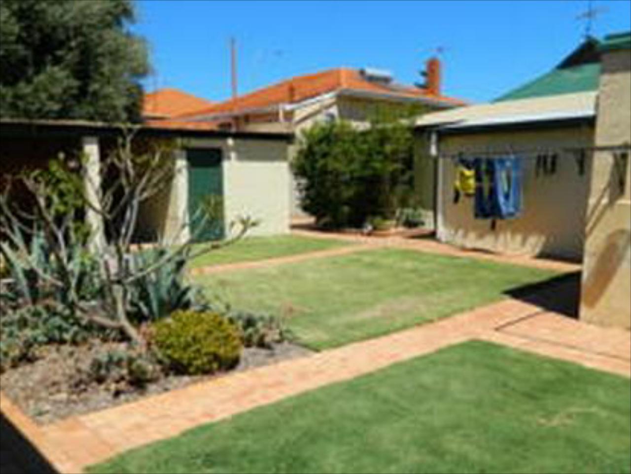 Champion Bay Apartments