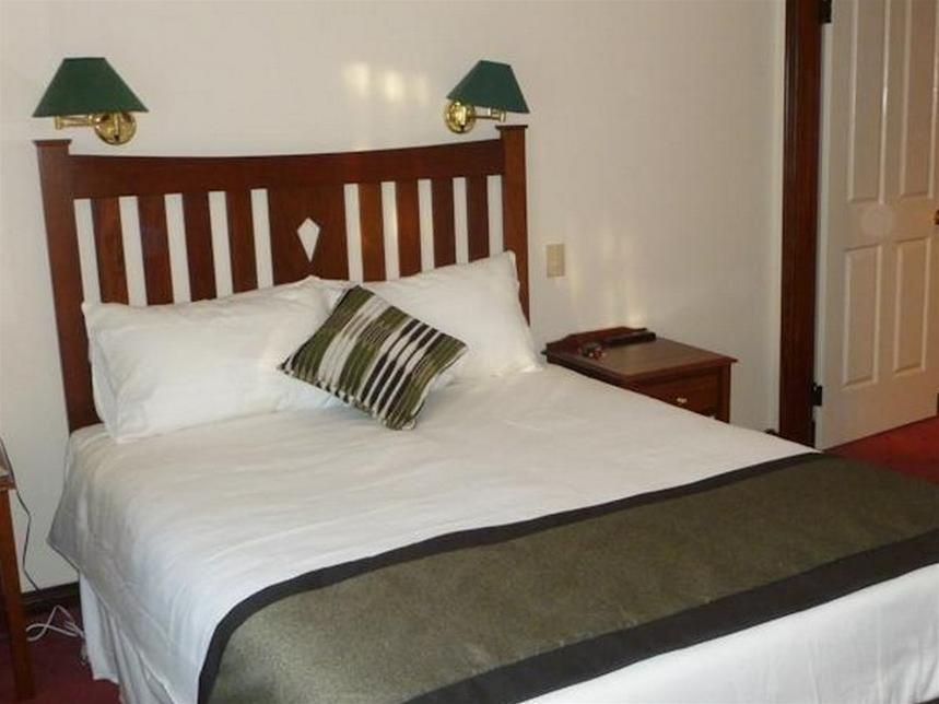 Adamsons Riverside Accommodation