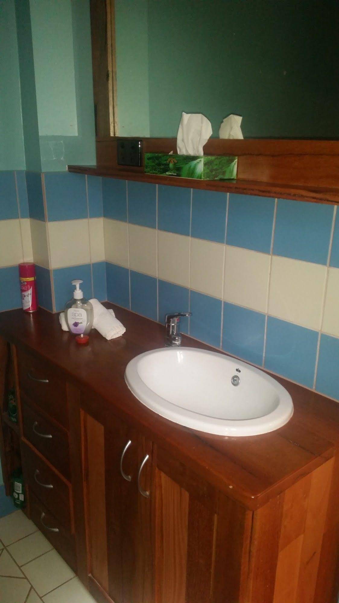 Admiral Stirling Inn