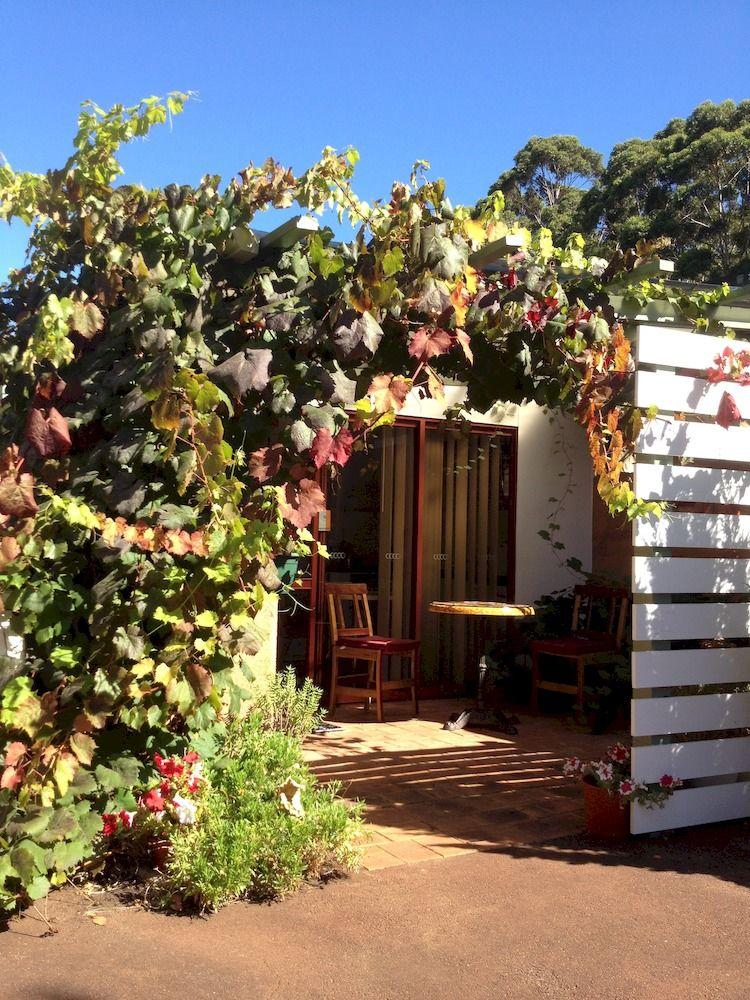 Forest Retreat Bed & Breakfast