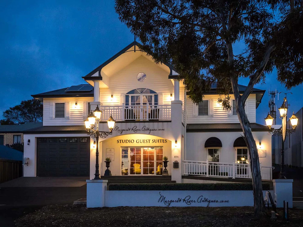 Margaret River Antiques & Studio Guest Suites