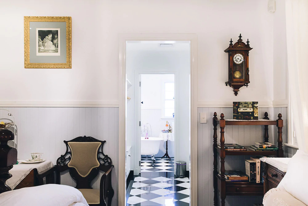 Margaret River Antiques & Studio Guest Suites