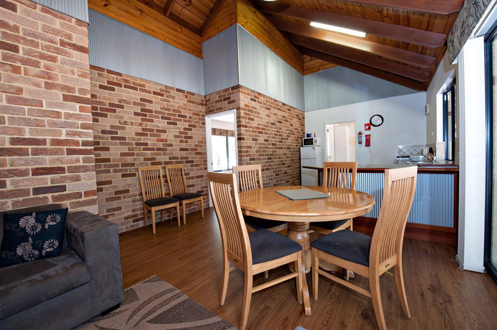 Margaret River Hideaway & Farmstay