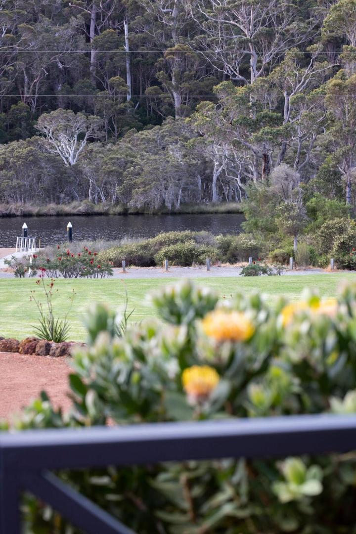 Nornalup Riverside Chalet