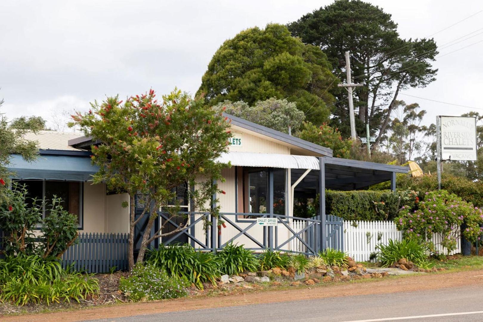 Nornalup Riverside Chalet