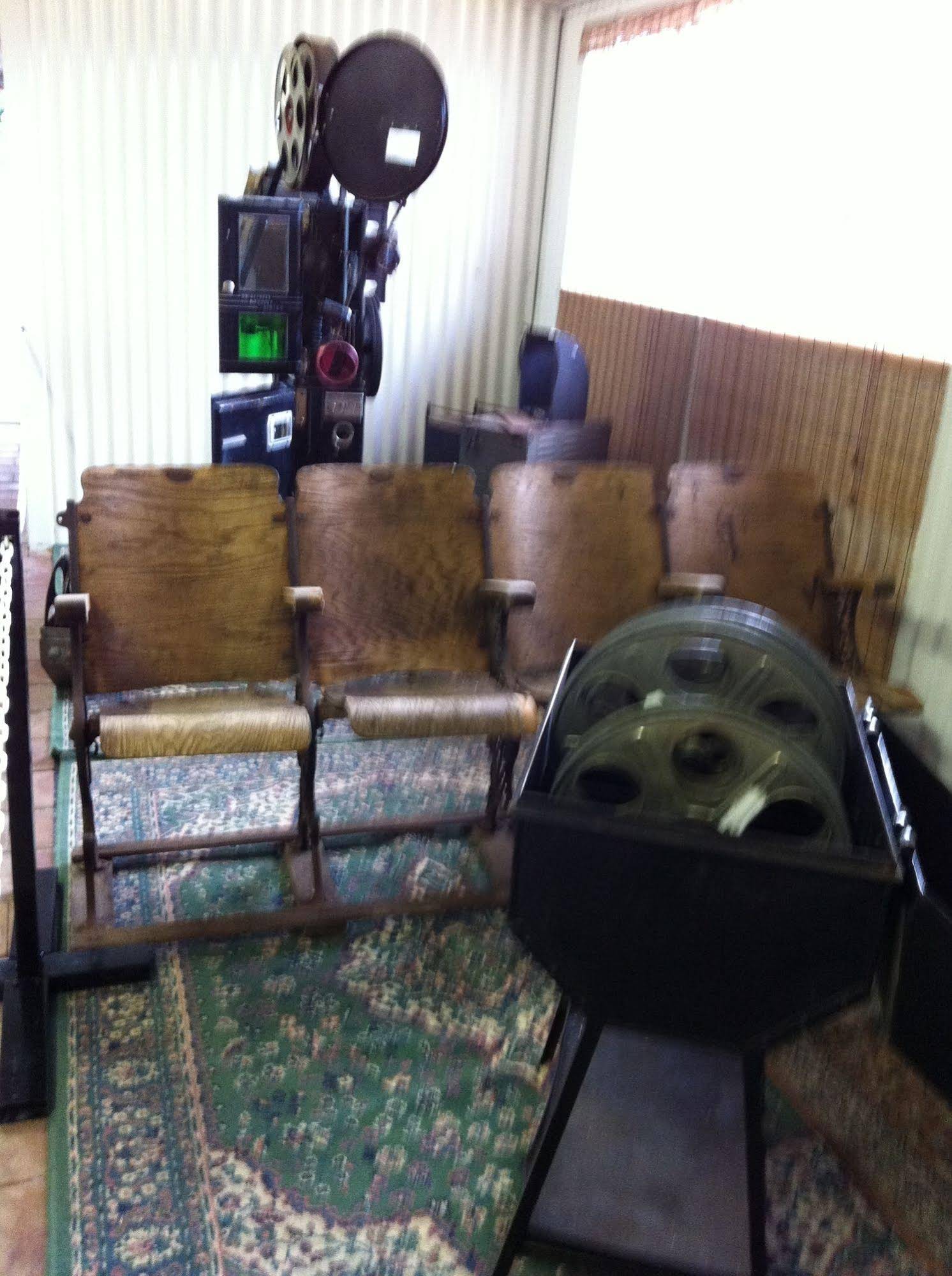 Pemberton Old Picture Theatre Holiday Apartments