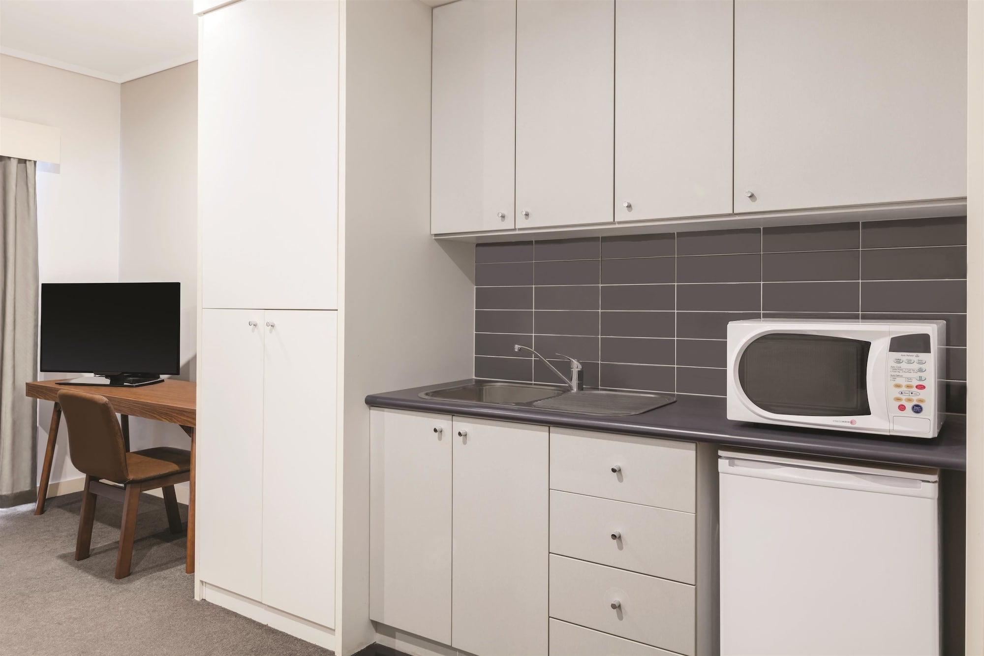 Adina Apartment Hotel Perth Barrack Plaza