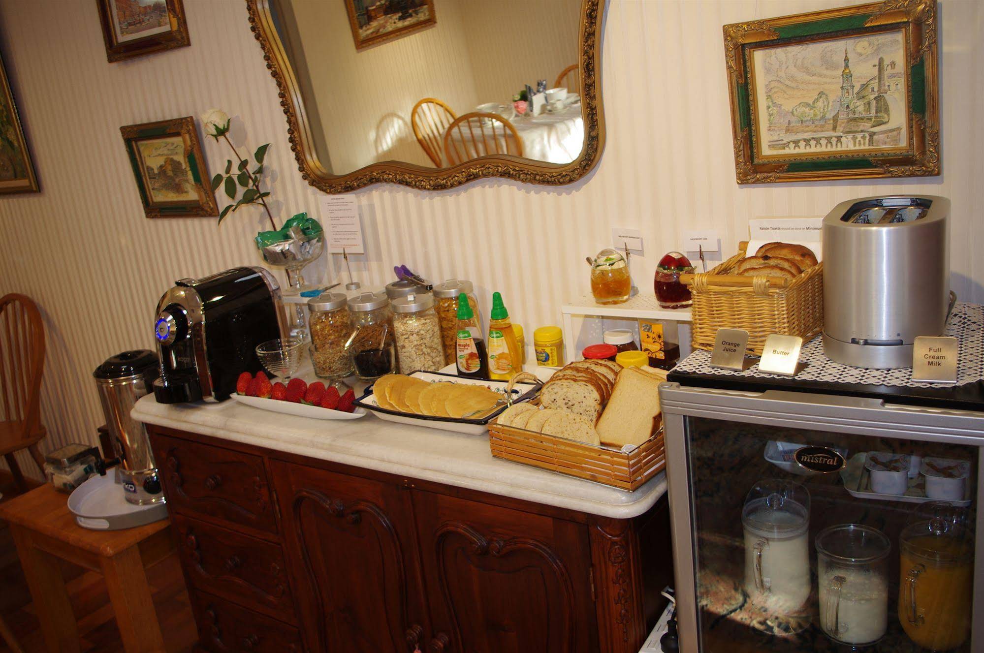 Astoria Retreat Bed & Breakfast