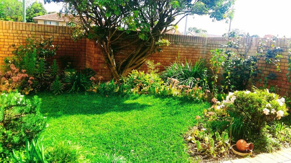 Camelias Boutique Cottage In Dianella