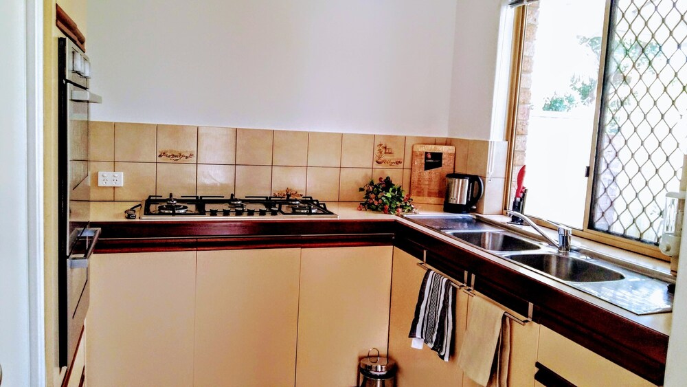 Camelias Boutique Cottage In Dianella