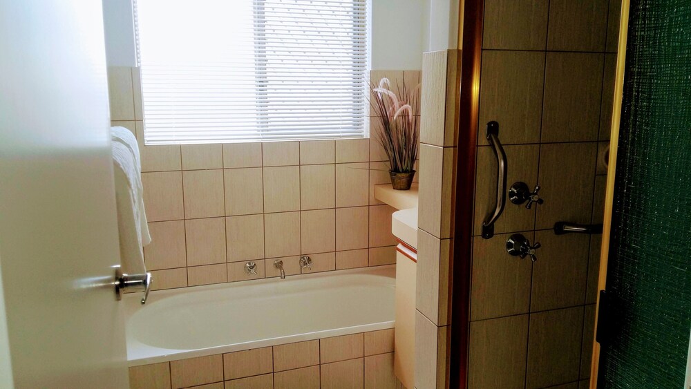 Camelias Boutique Cottage In Dianella