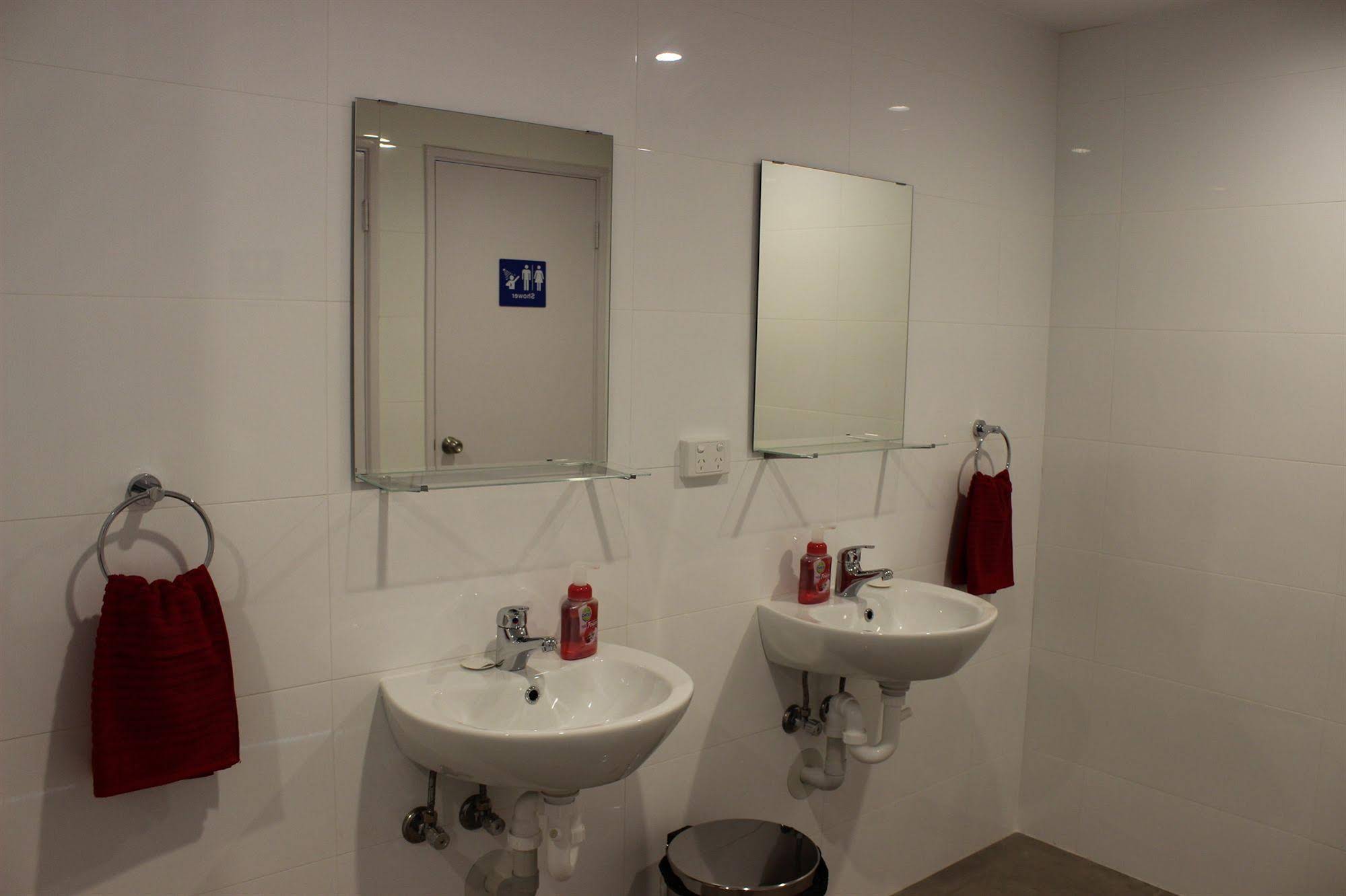 City Perth Backpackers Hostel