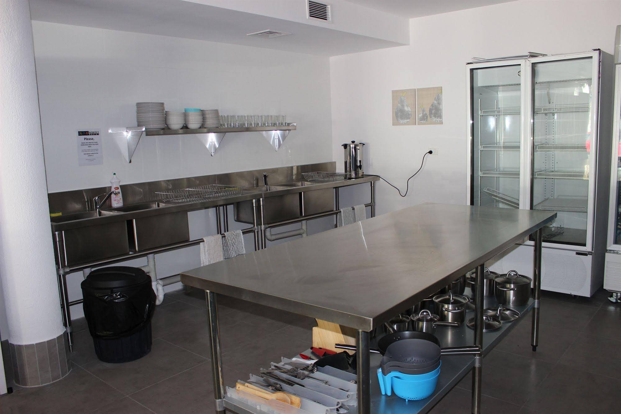 City Perth Backpackers Hostel