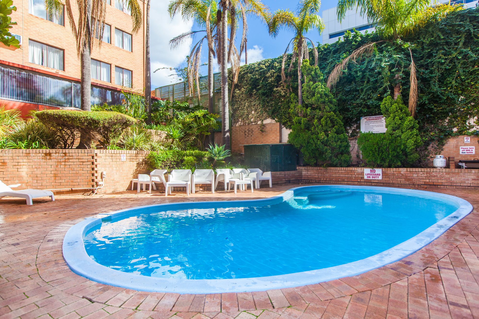 Perth City Apartment Hotel