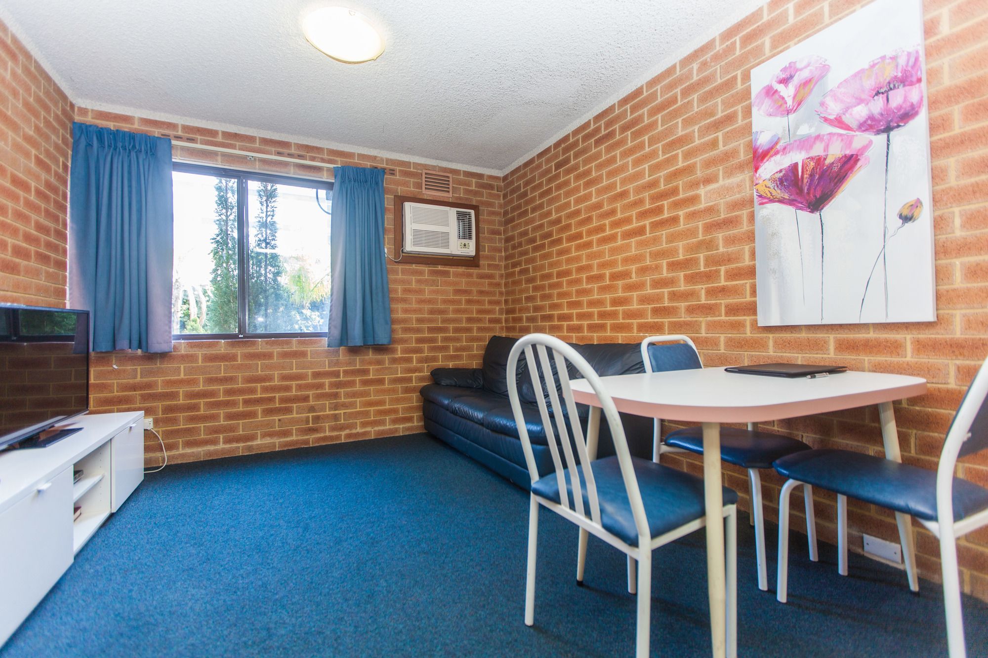 Perth City Apartment Hotel