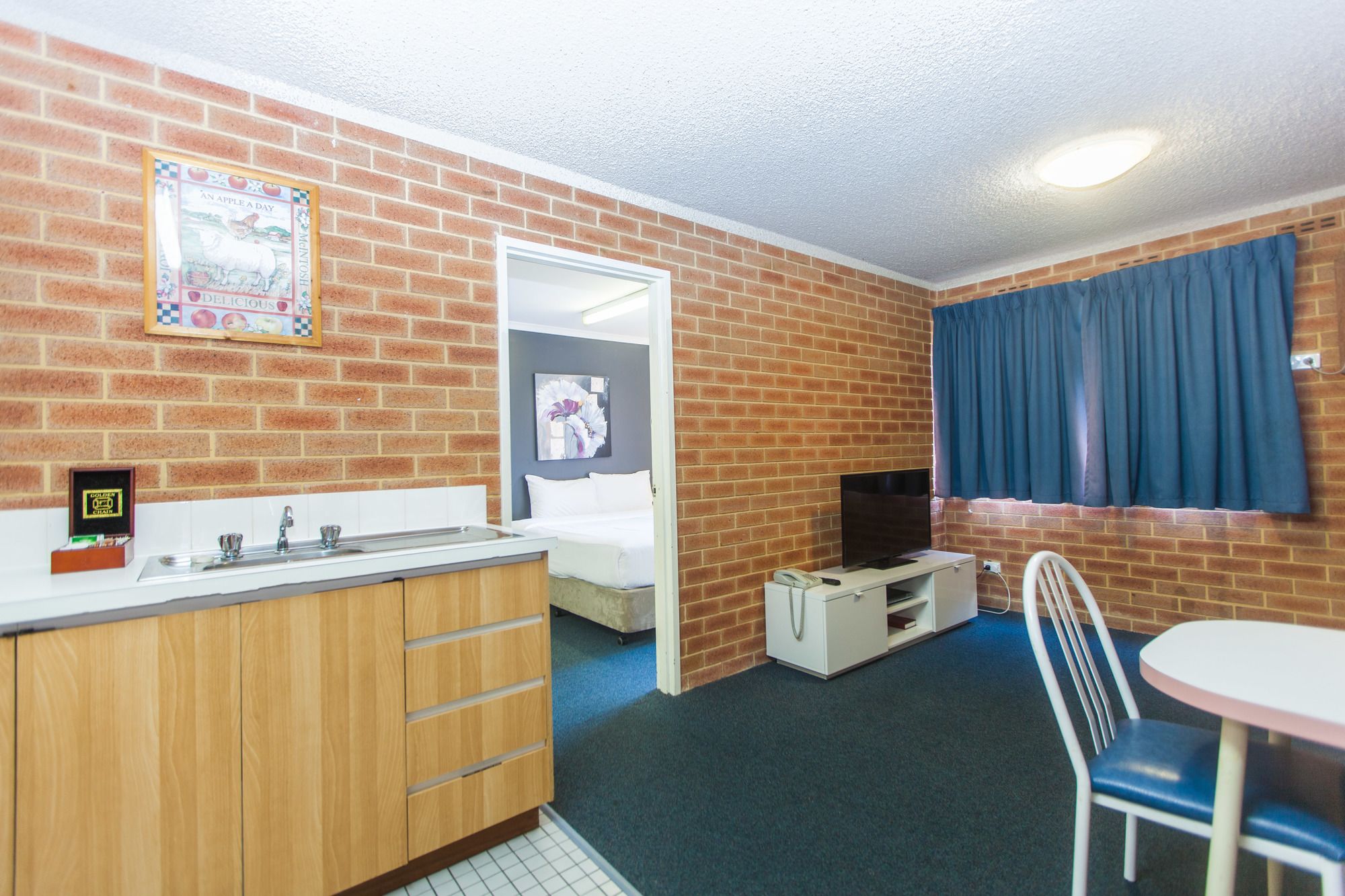 Perth City Apartment Hotel