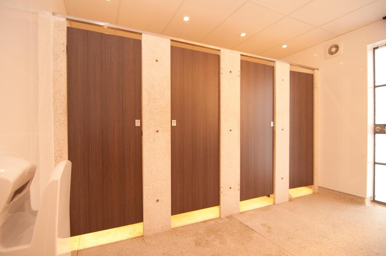 Kangaroo Inn - Hostel