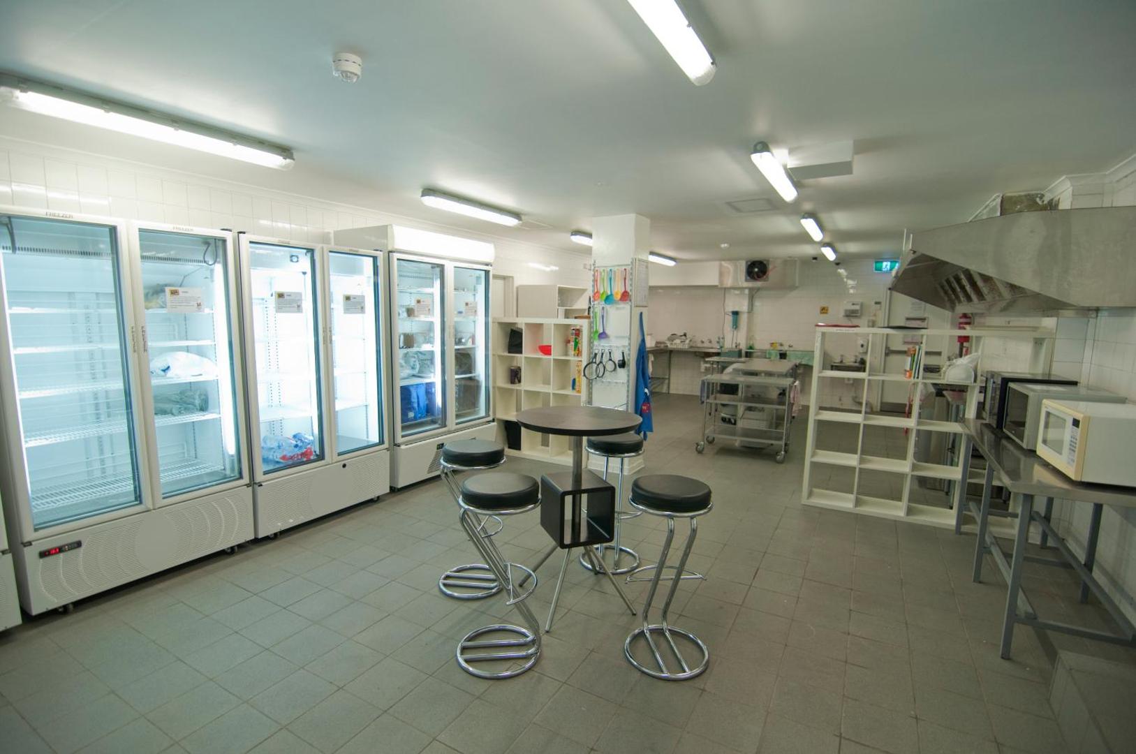 Kangaroo Inn - Hostel