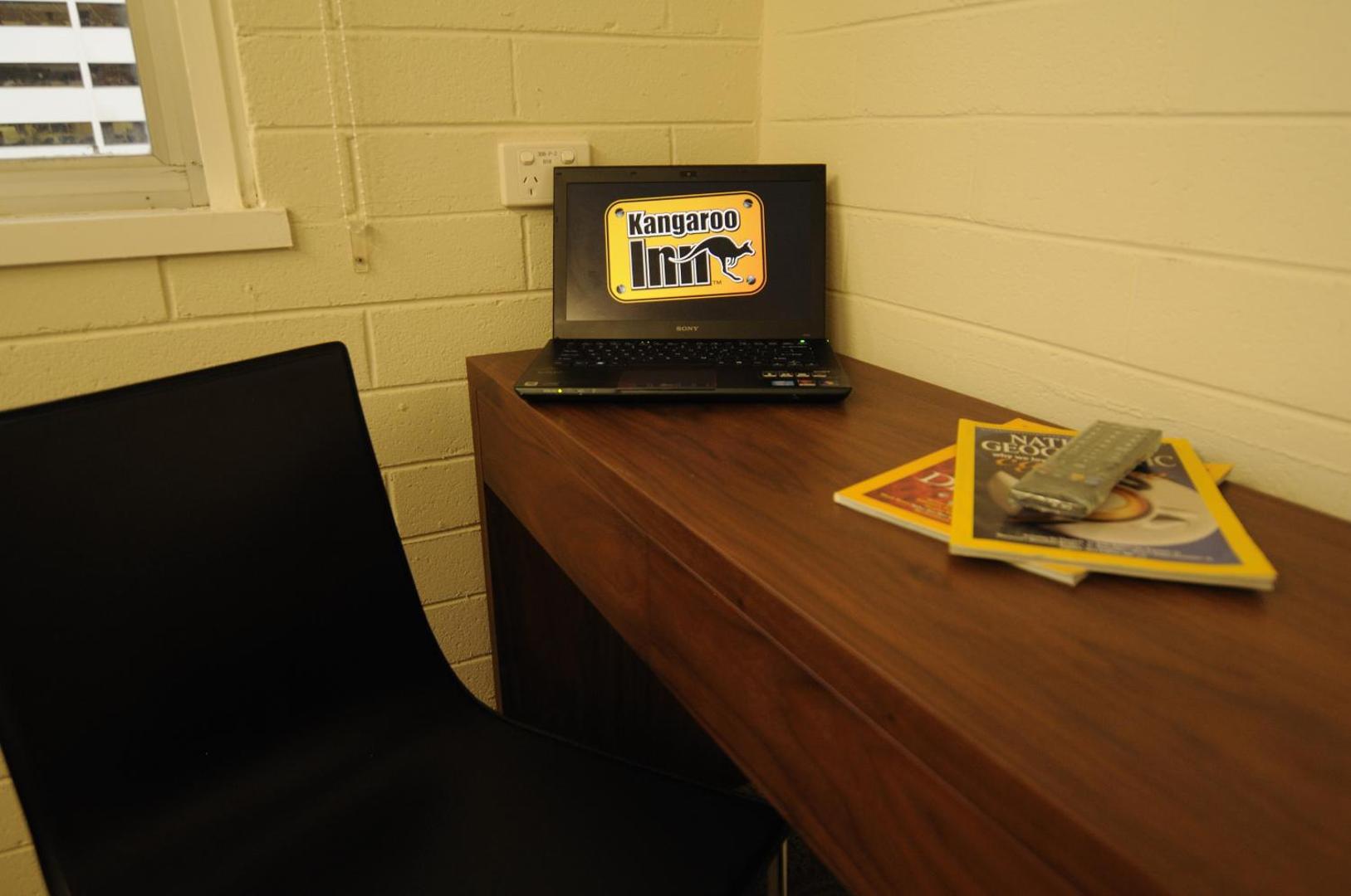 Kangaroo Inn - Hostel