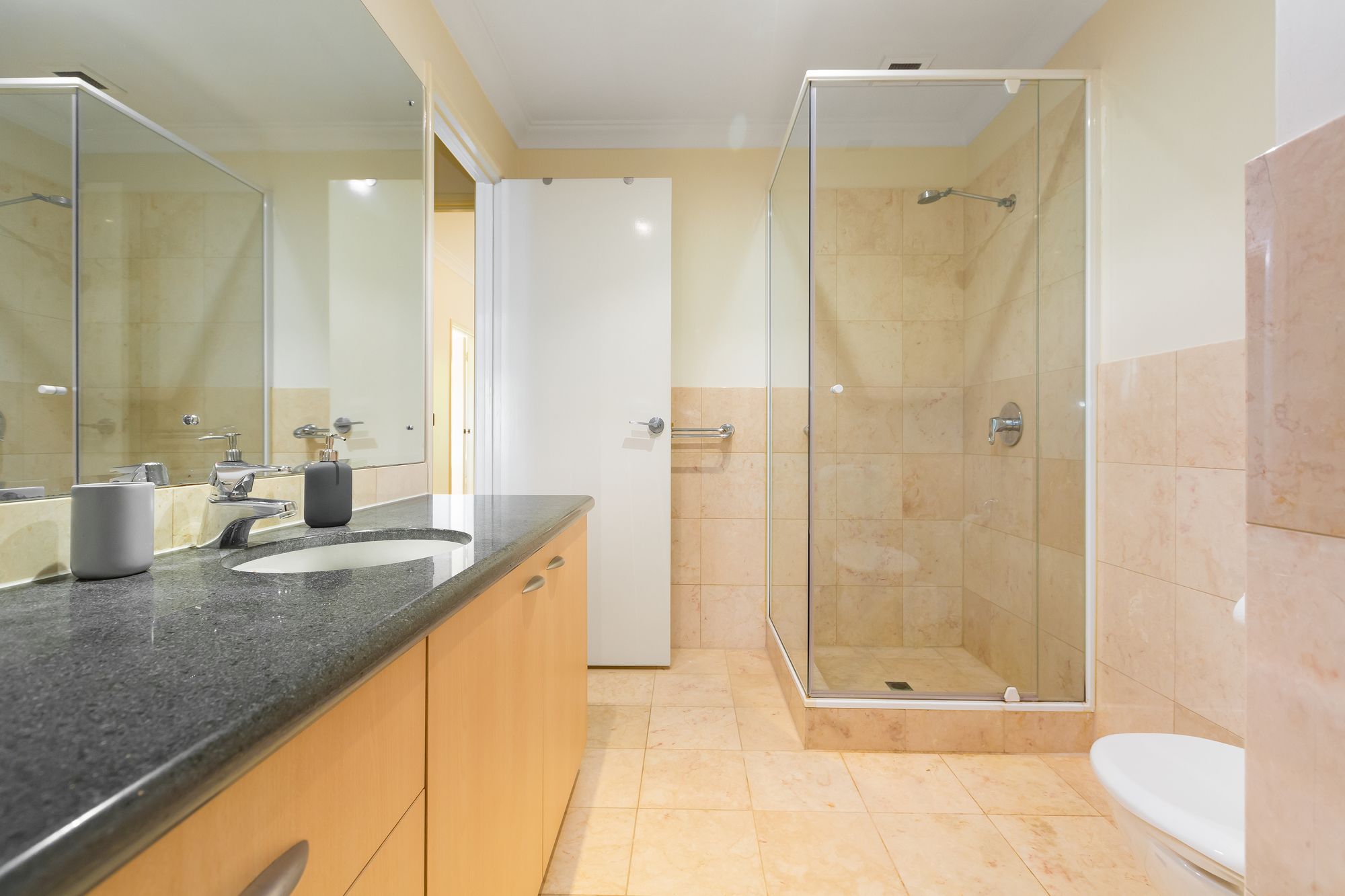 Luxurious Perth Townhouse