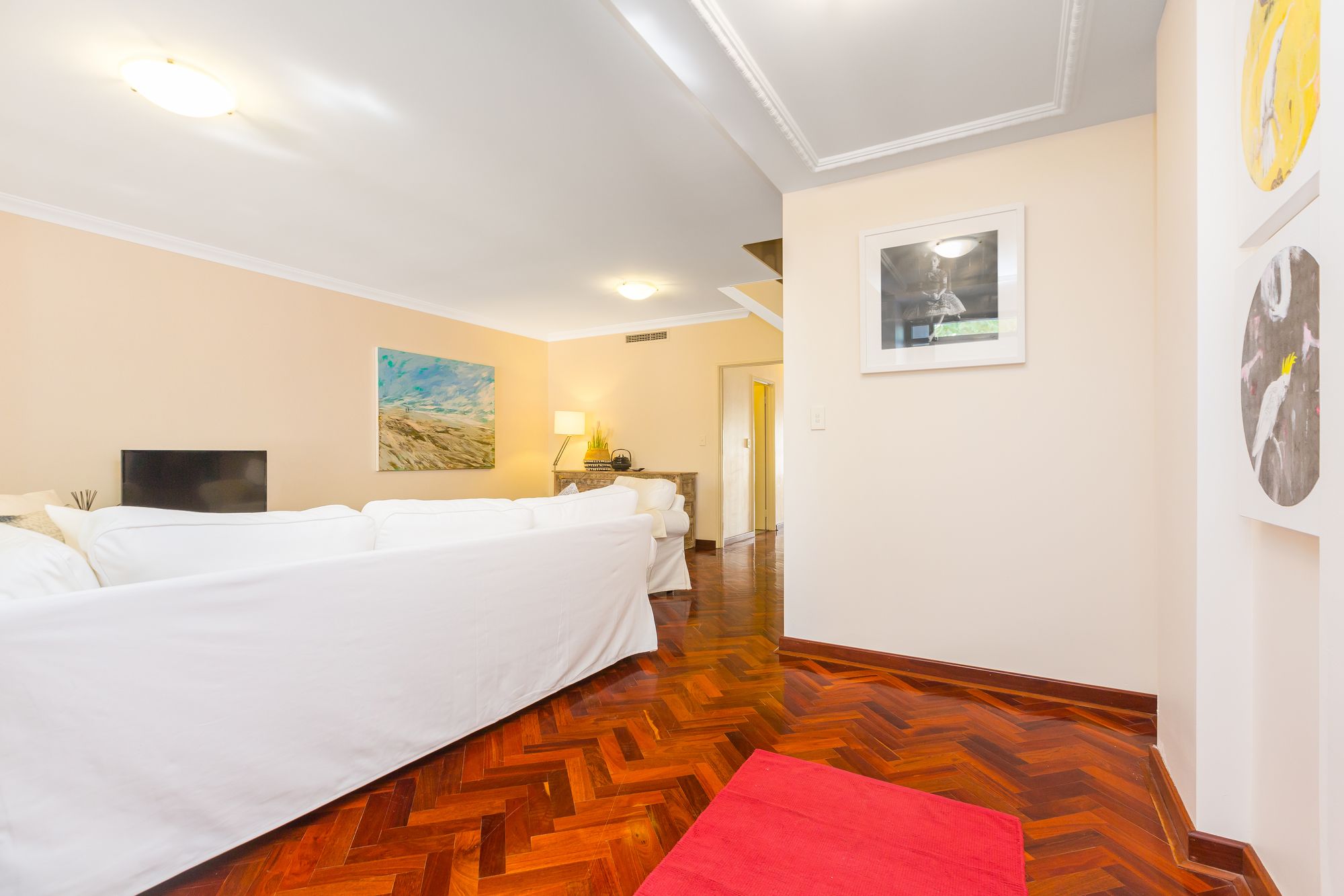 Luxurious Perth Townhouse