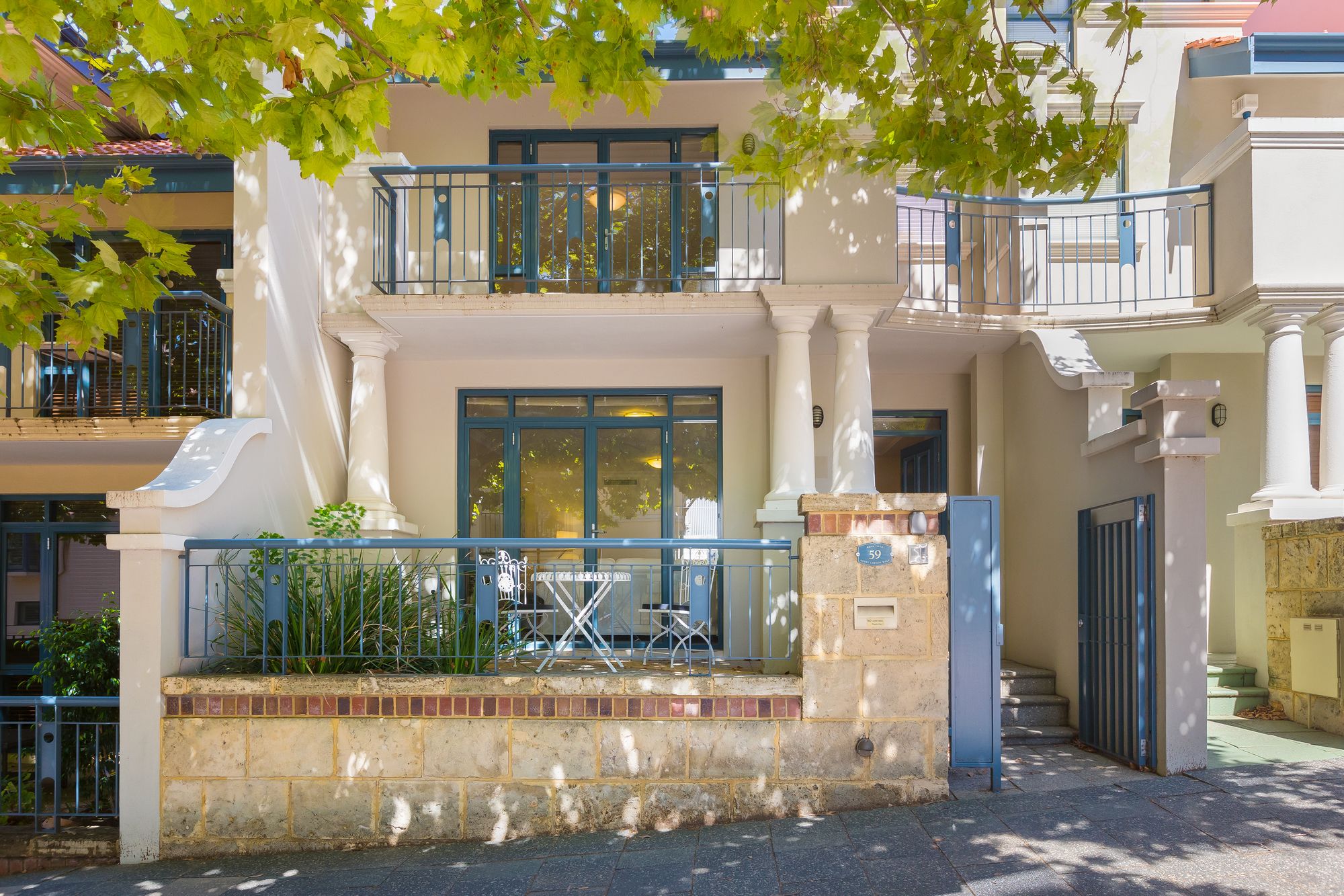 Luxurious Perth Townhouse