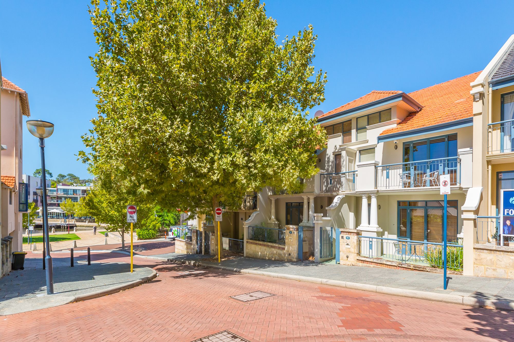 Luxurious Perth Townhouse