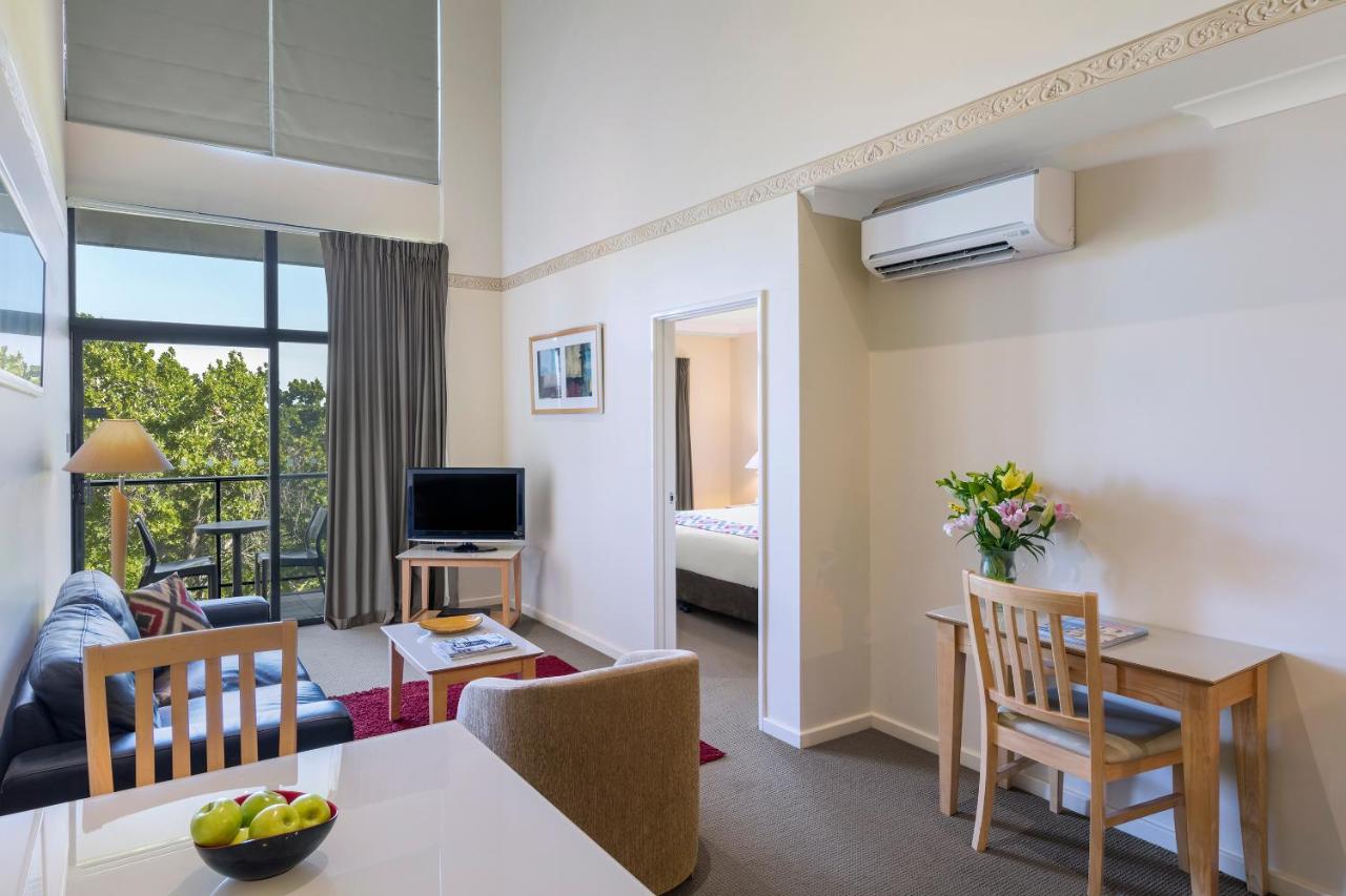 Nesuto Mounts Bay Perth Apartment Hotel