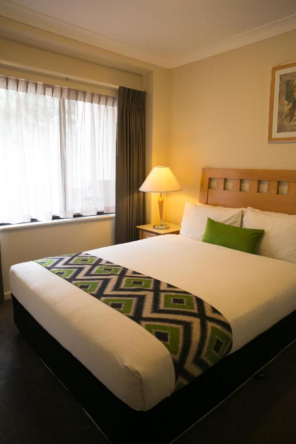 Nesuto Mounts Bay Perth Apartment Hotel