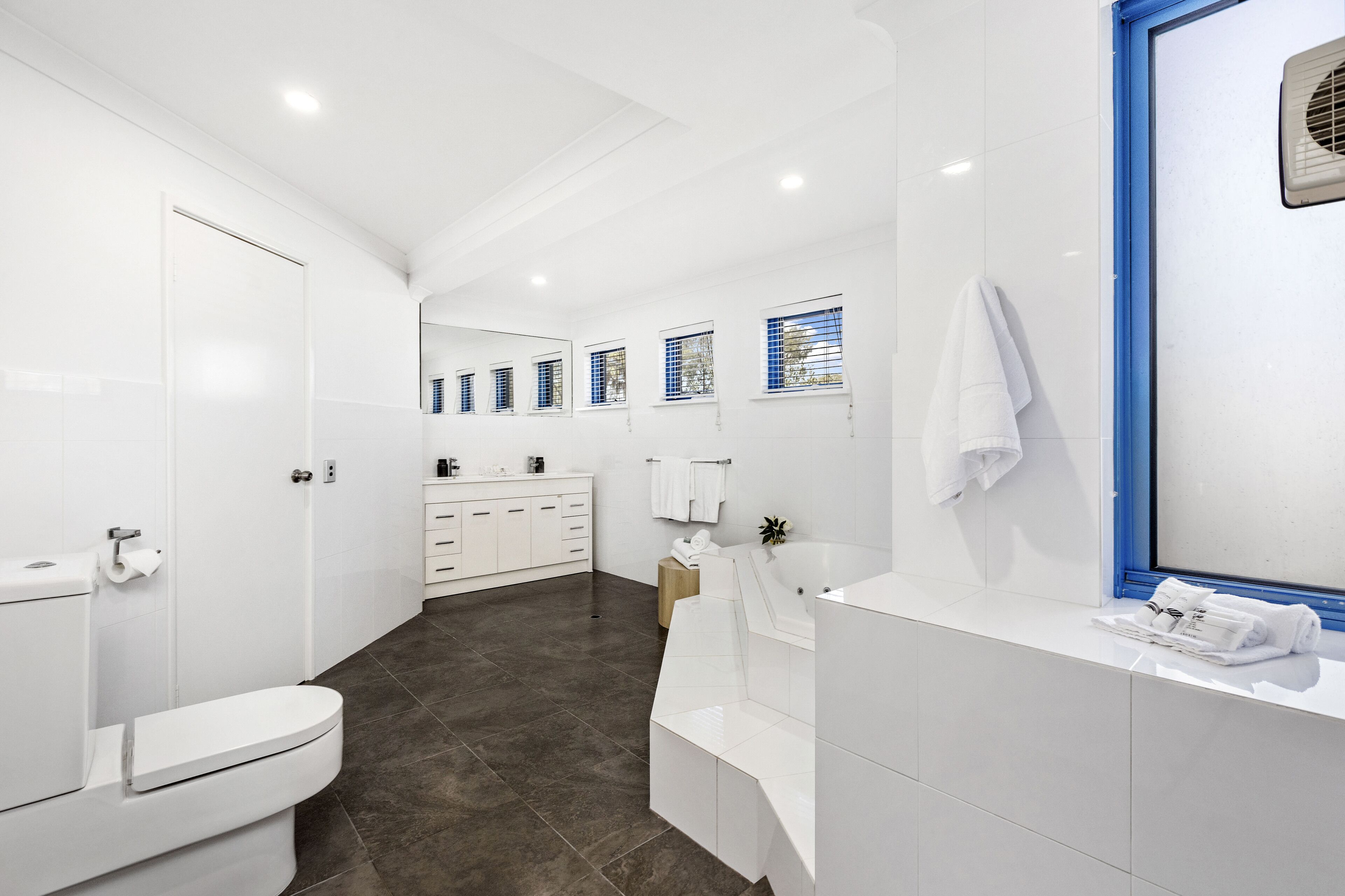 Nautica Residences by Seashells Hillarys