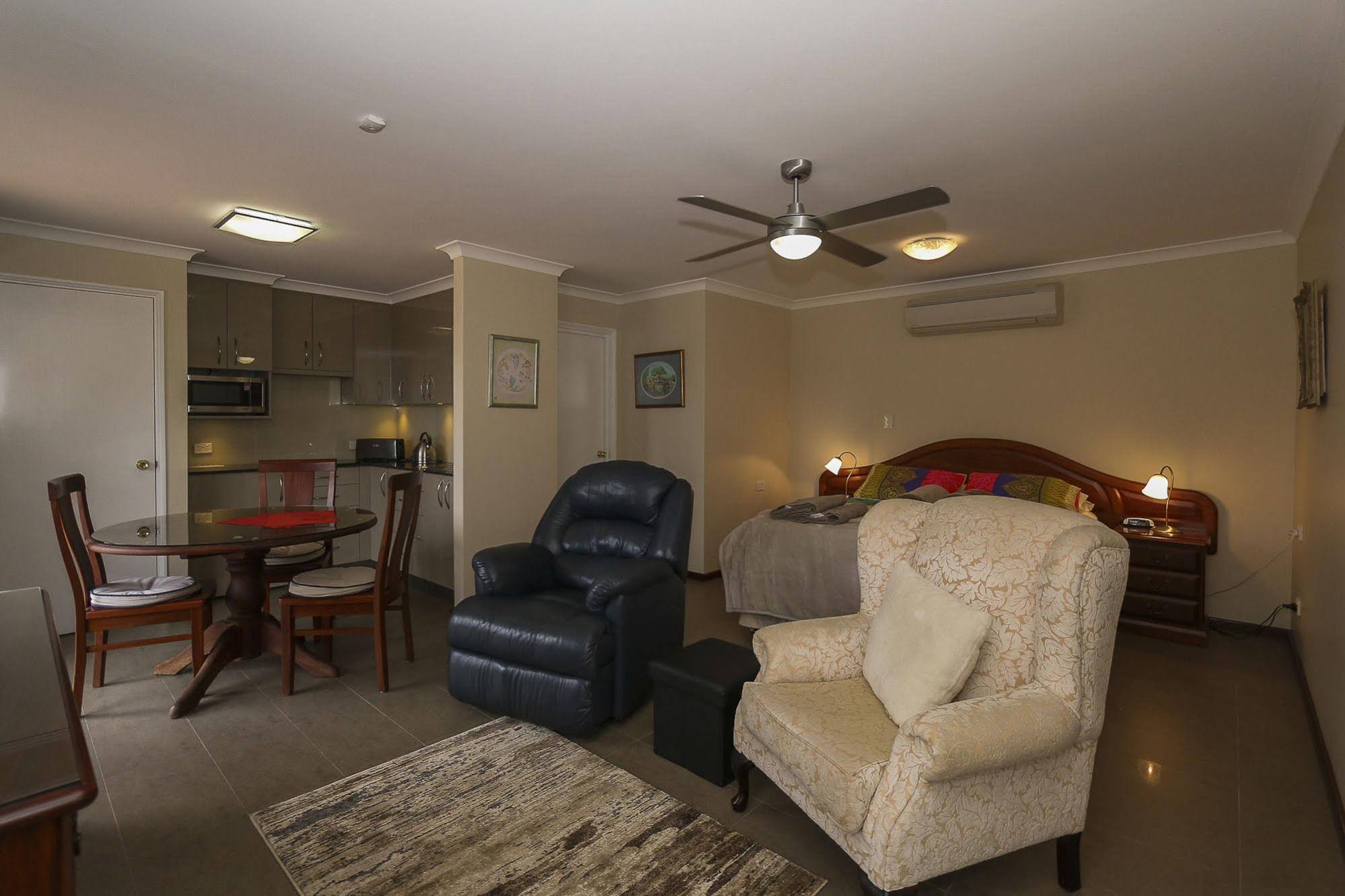 The Good Life Bed & Breakfast