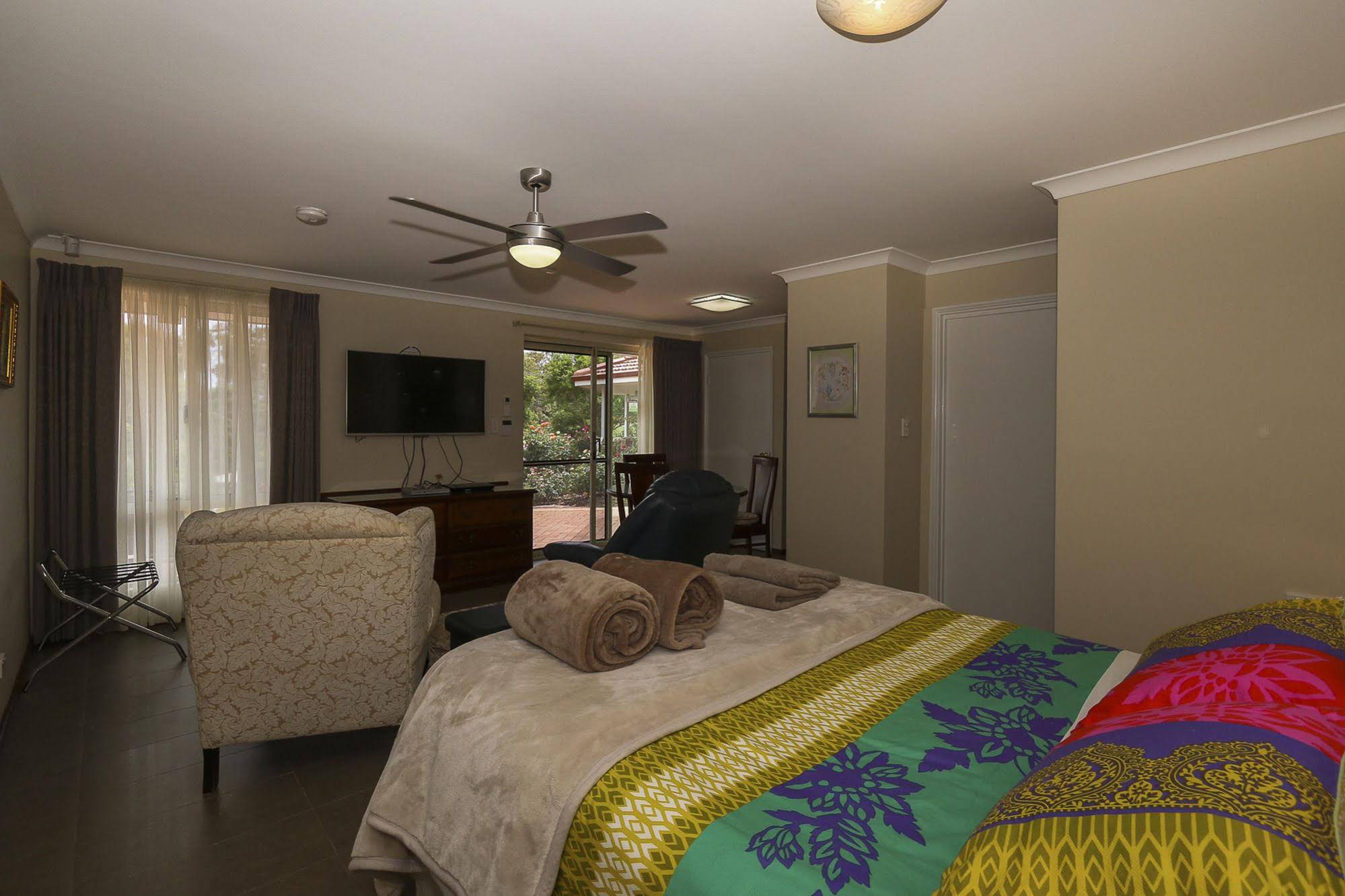 The Good Life Bed & Breakfast