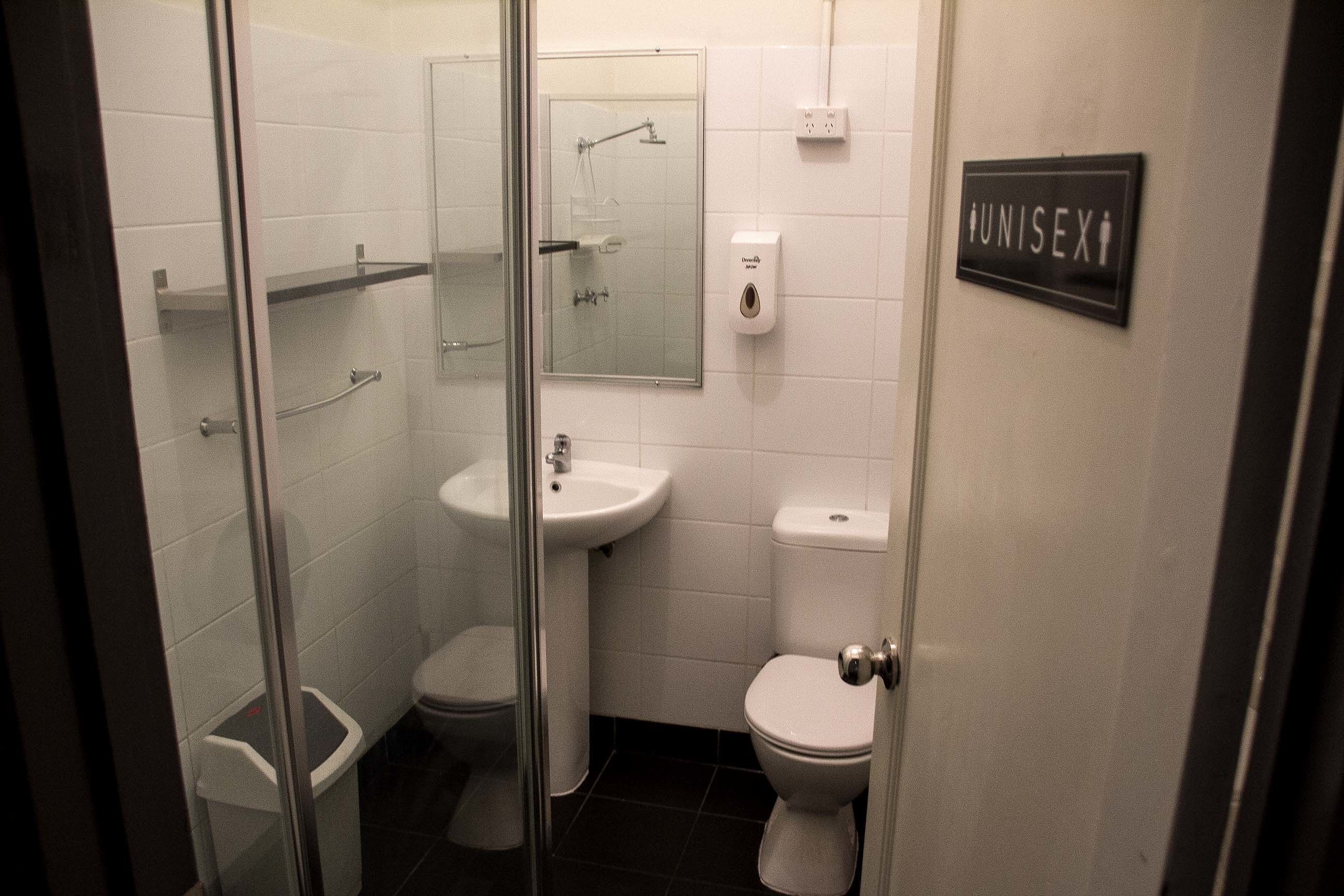 The Shiralee Backpackers Hostel