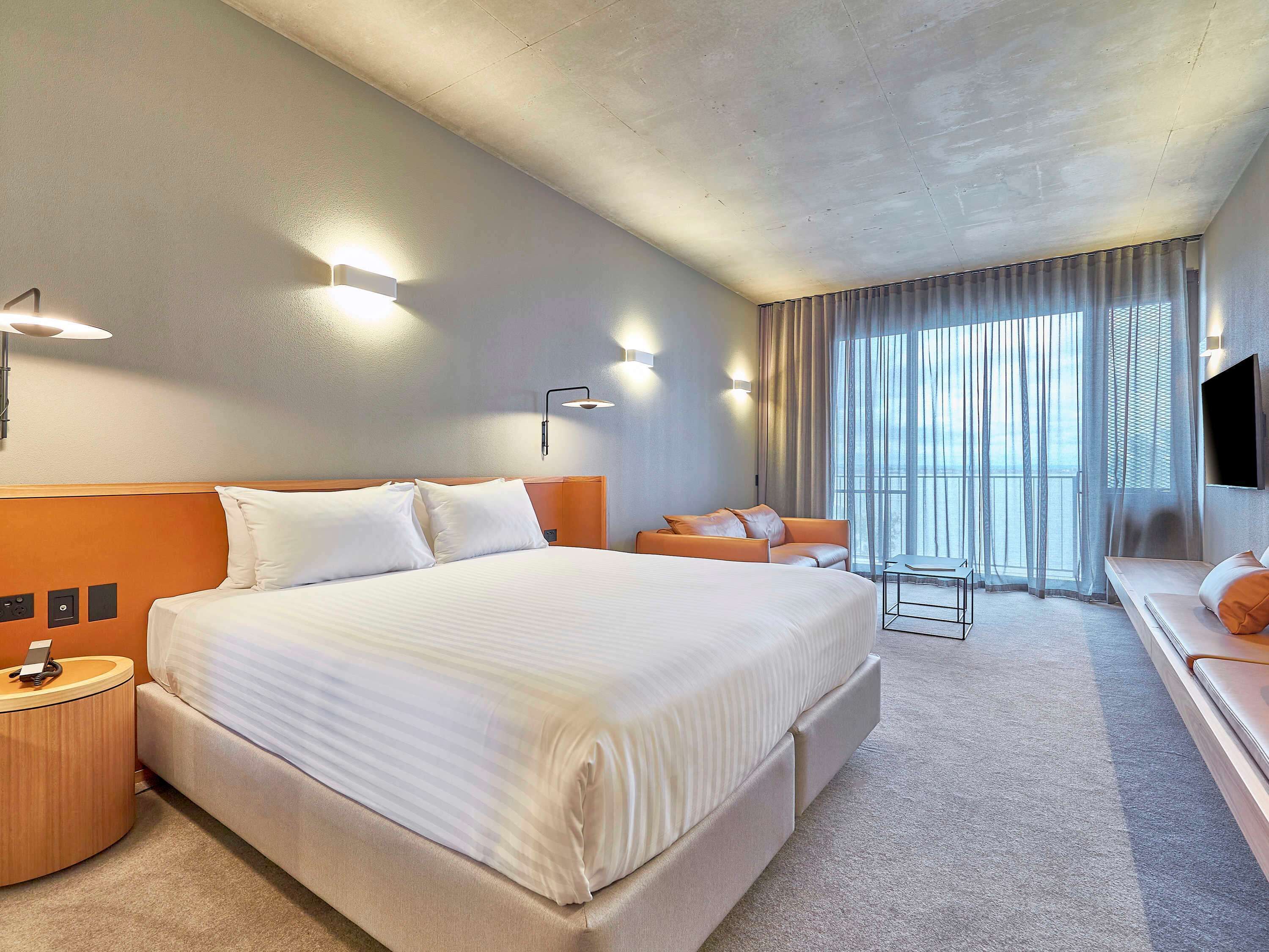 Wonil Hotel Perth - Handwritten Collection