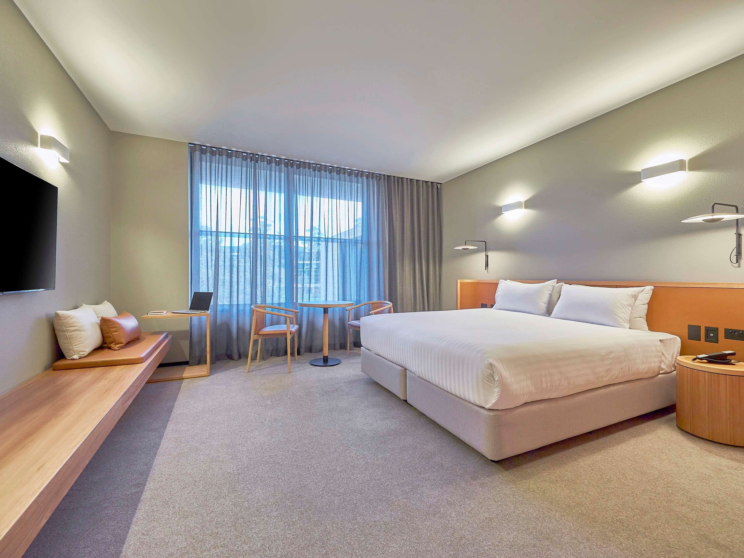 Wonil Hotel Perth - Handwritten Collection