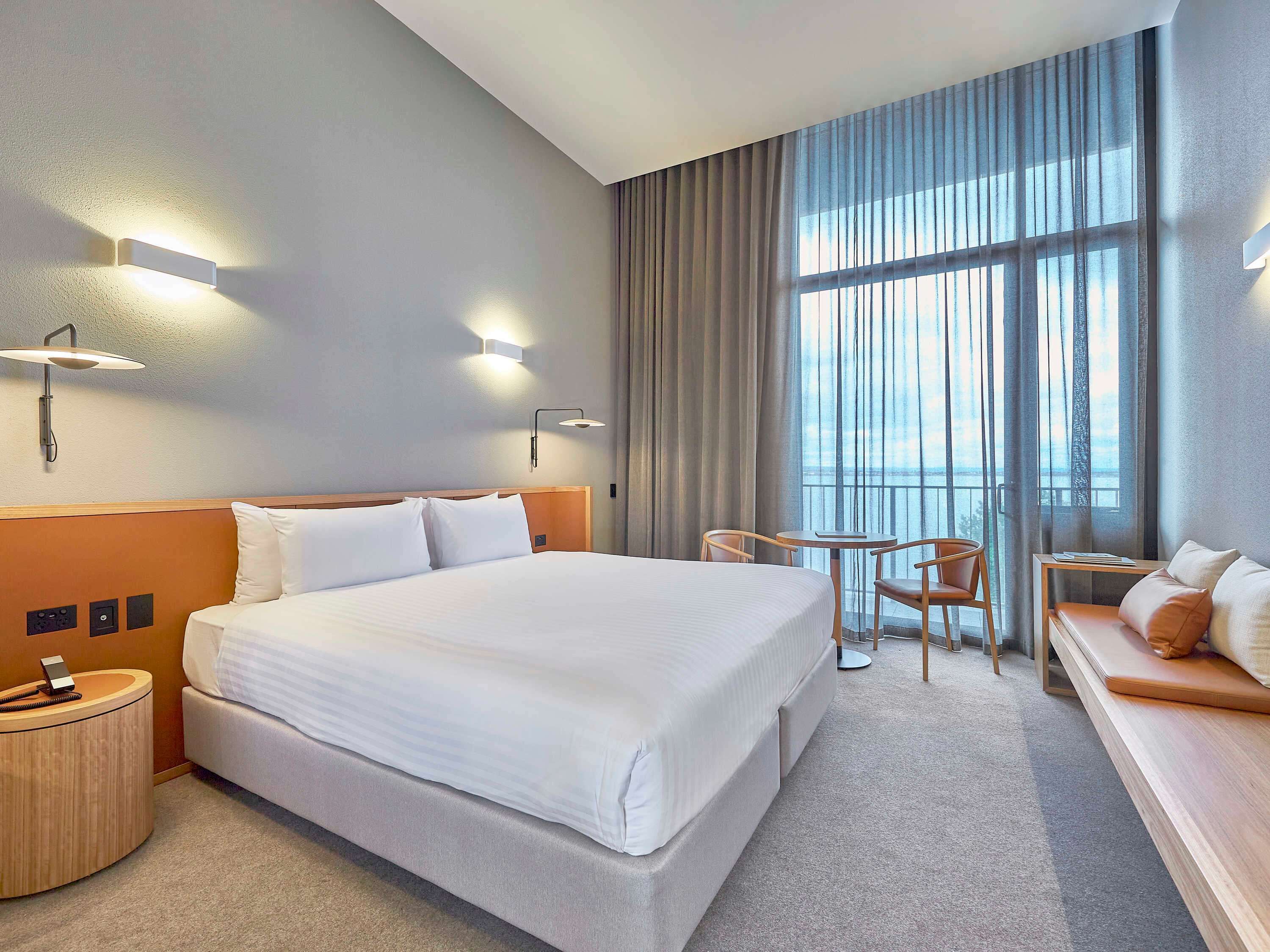 Wonil Hotel Perth - Handwritten Collection