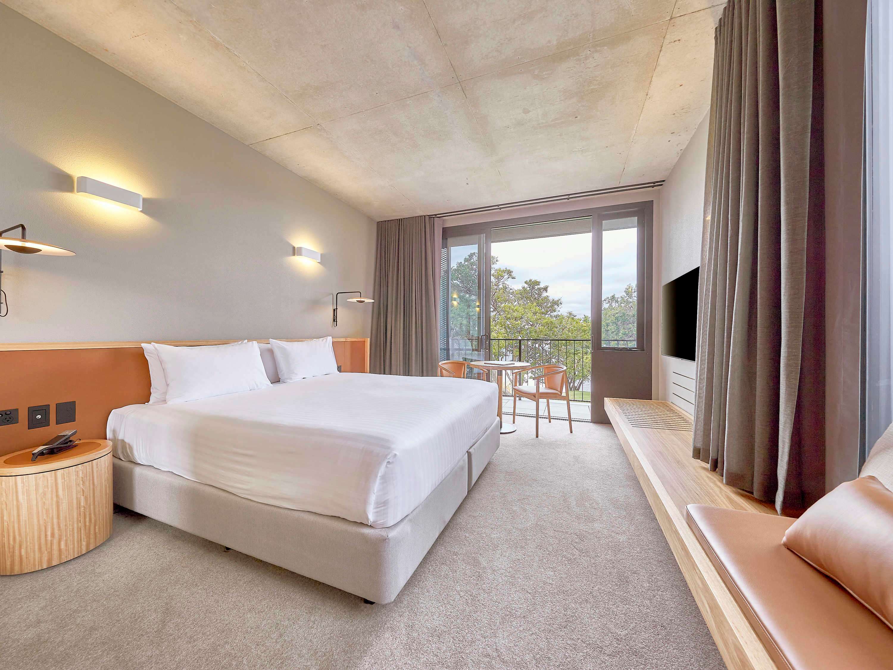 Wonil Hotel Perth - Handwritten Collection