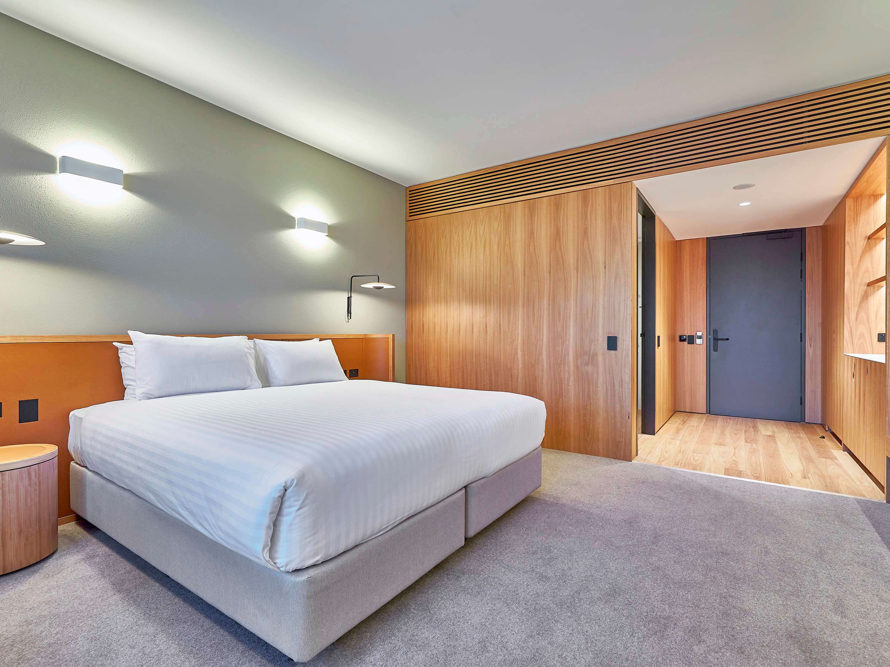 Wonil Hotel Perth - Handwritten Collection