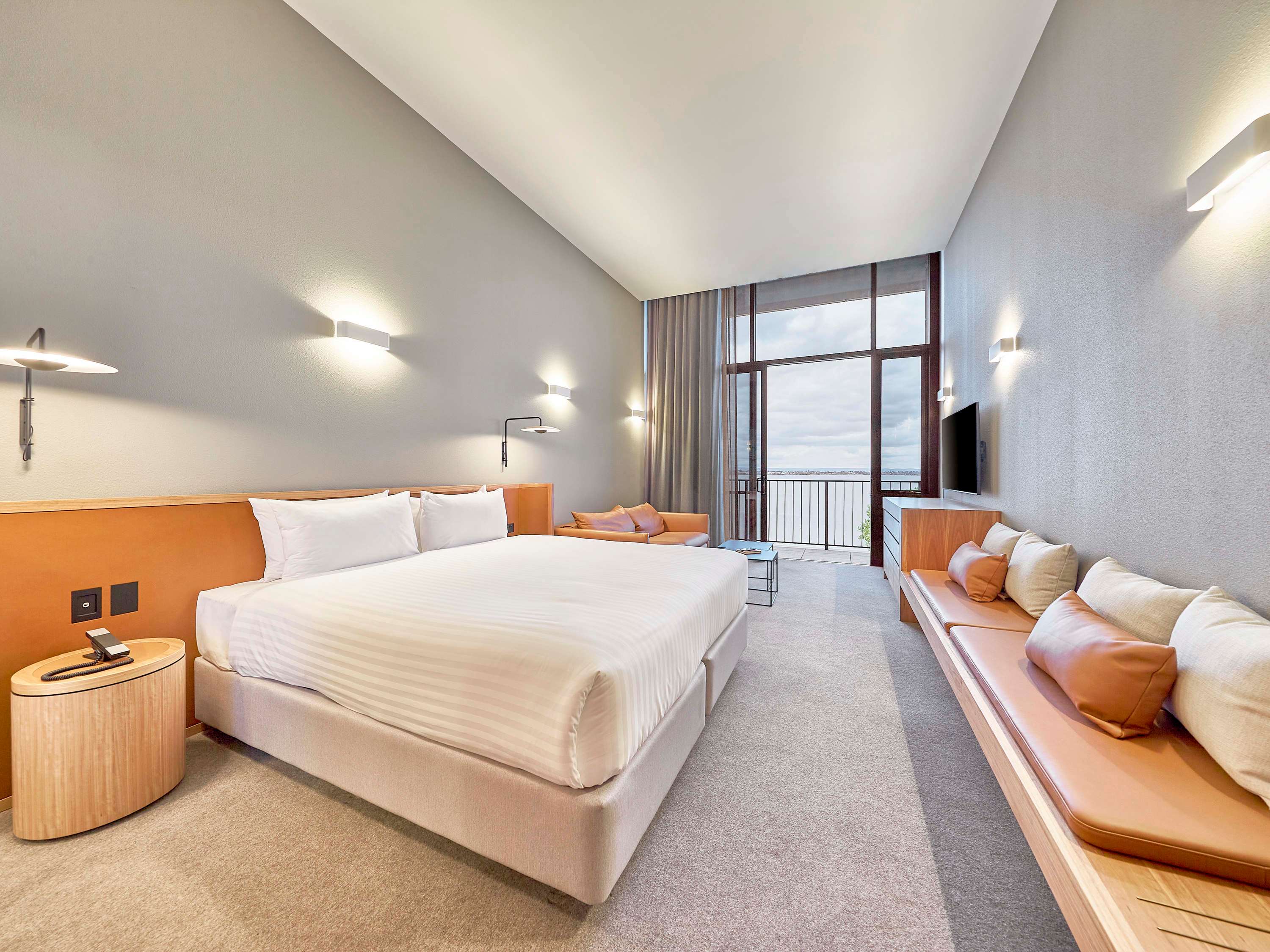 Wonil Hotel Perth - Handwritten Collection