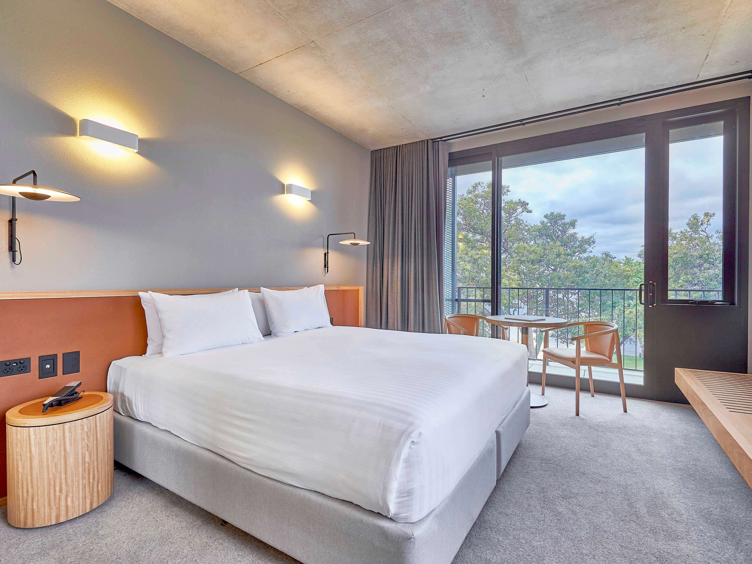 Wonil Hotel Perth - Handwritten Collection