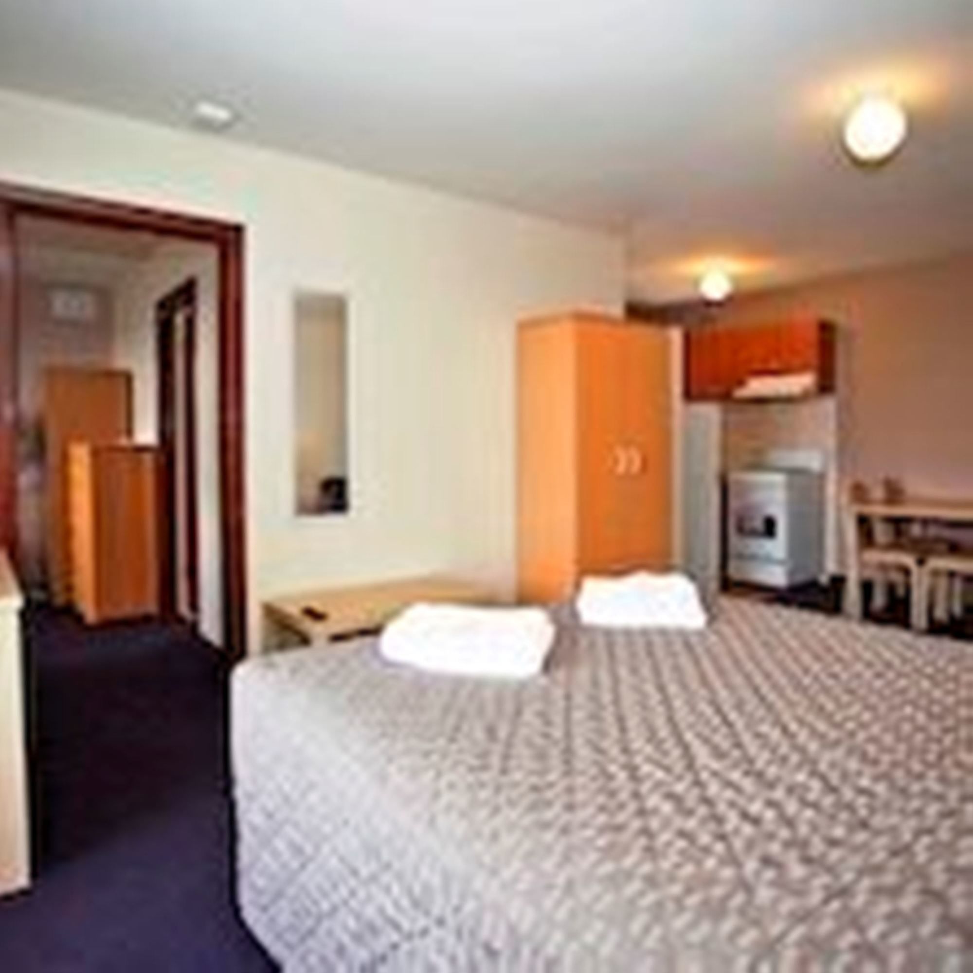 Burswood Lodge Apartments