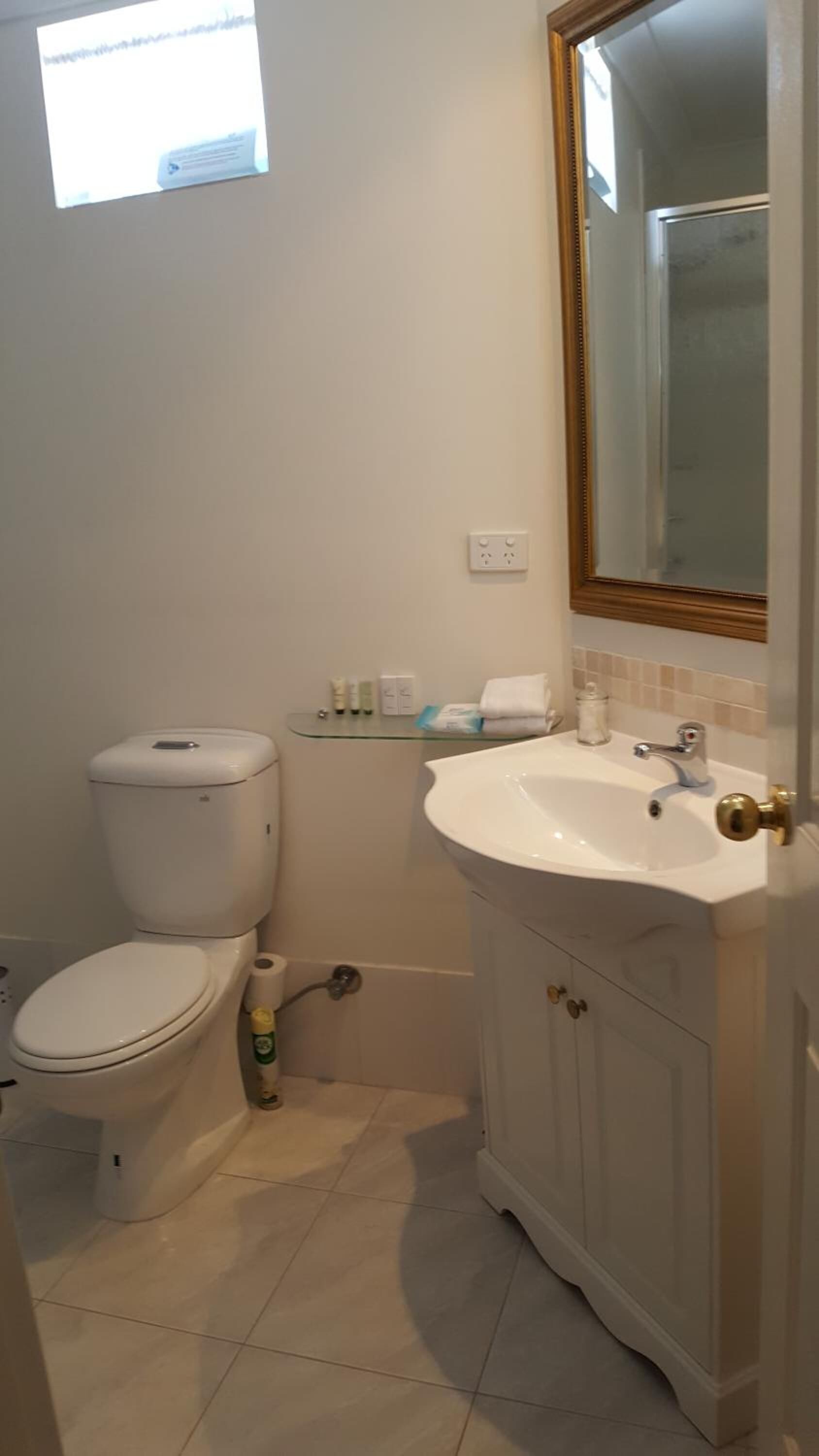 Anchorage Guest House