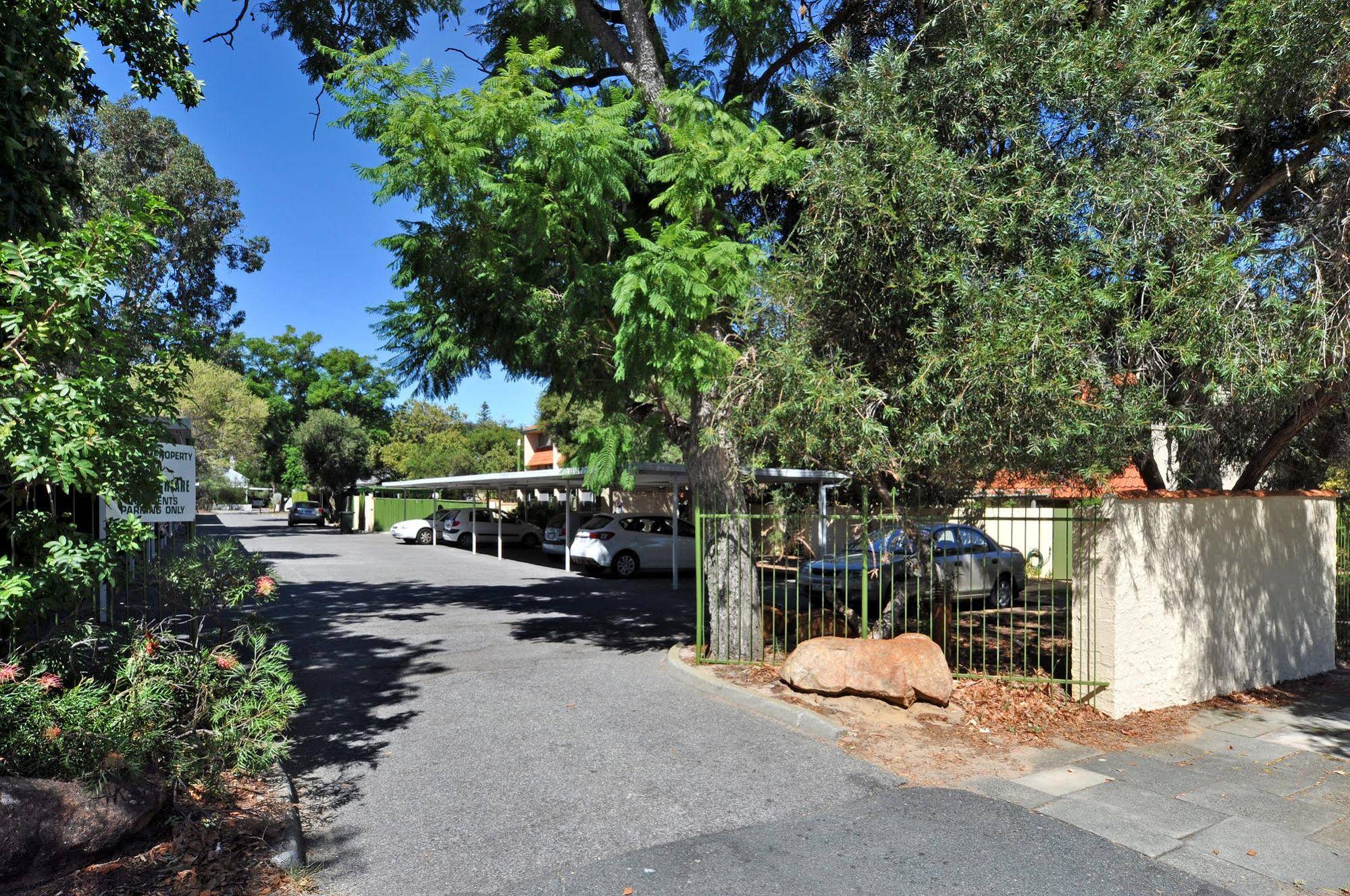 Park Vista Executive Apartments