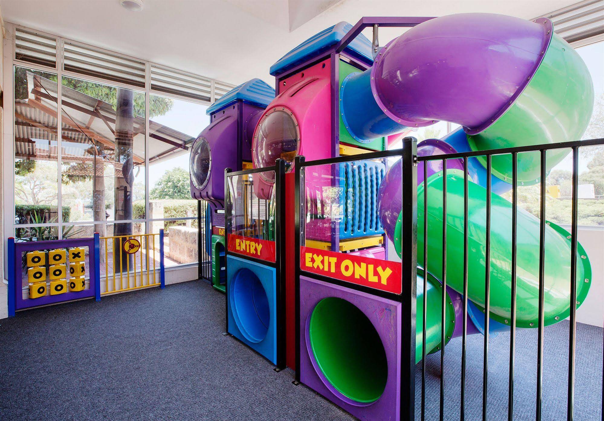 Nightcap at Wanneroo Tavern