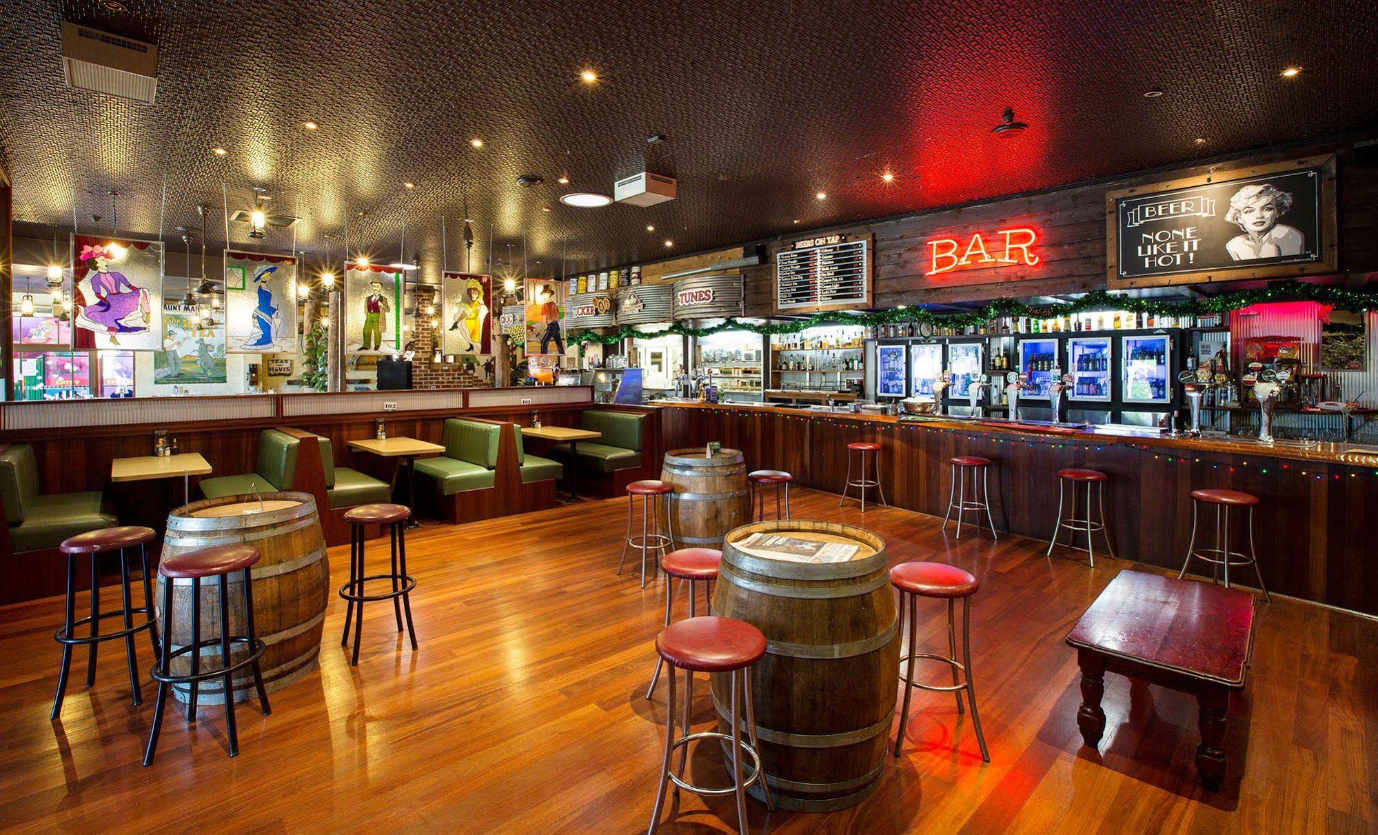 Nightcap at Wanneroo Tavern