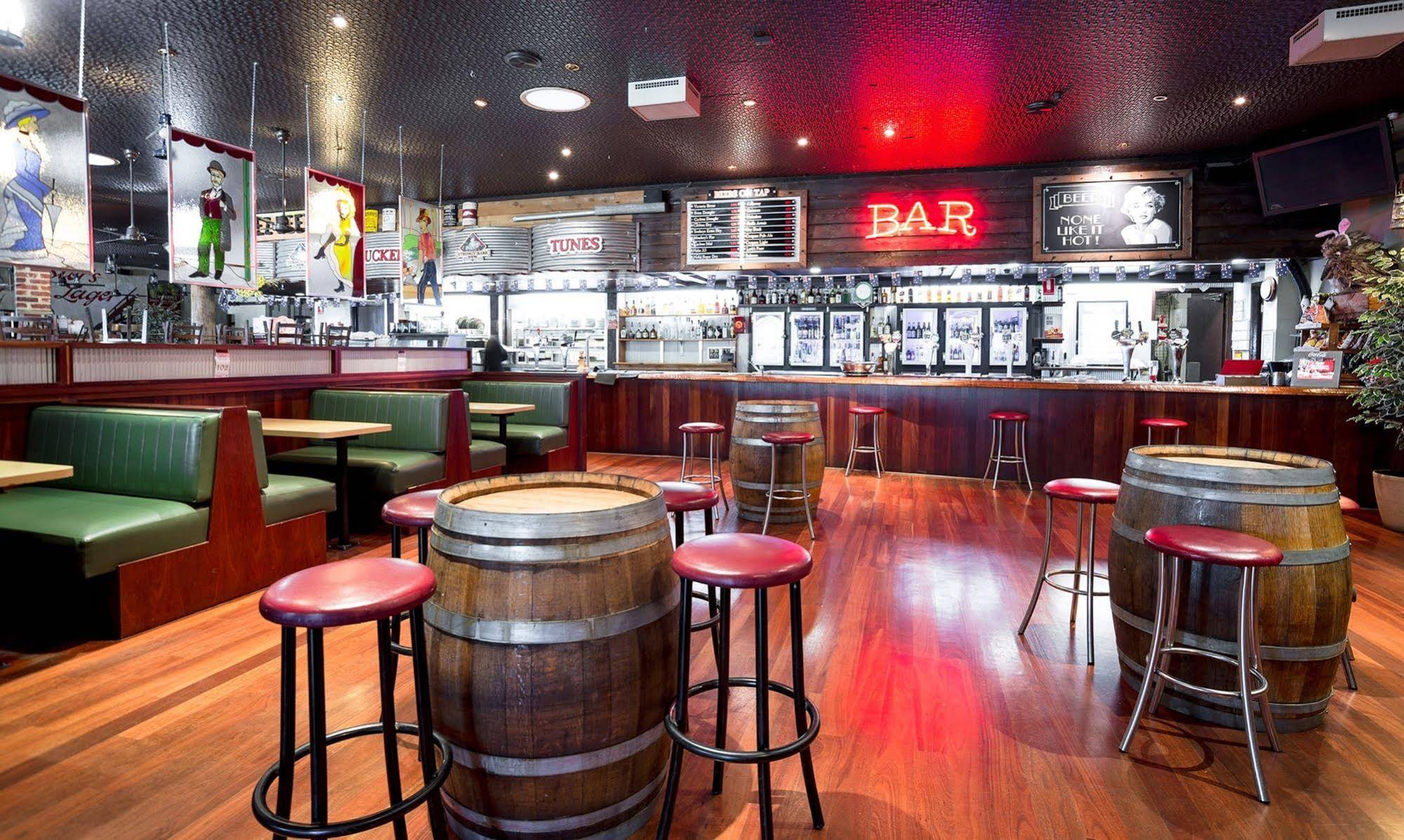 Nightcap at Wanneroo Tavern